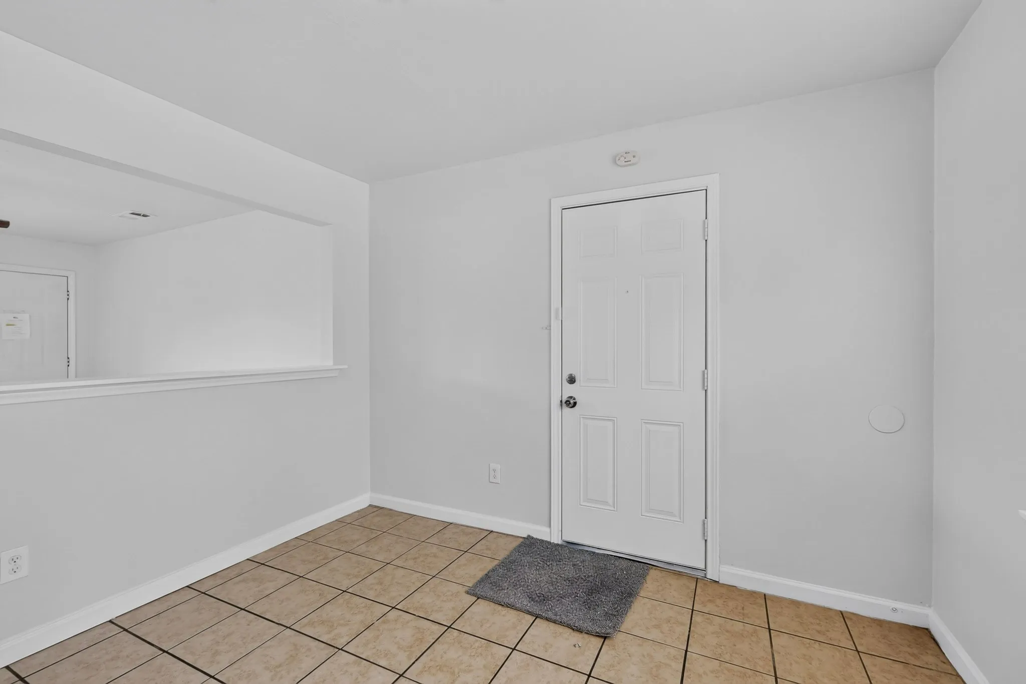 Single Family Residence For Rent in Tarrant County , 4525 Hunter Street, Haltom City, Texas 76117, 3 Bedroom, 2 Bathroom, 1 Garage spaces, 1,061 Sqft, built in 1960, mls#21352247, Real Estate Agent in Haltom City, Homes For Rent in Tarrant county, Homes For Rent in Haltom City, Realtor in Haltom City Texas, Real Estate Brokerage Independent Realty Texas, Luminita Cordes Realtor