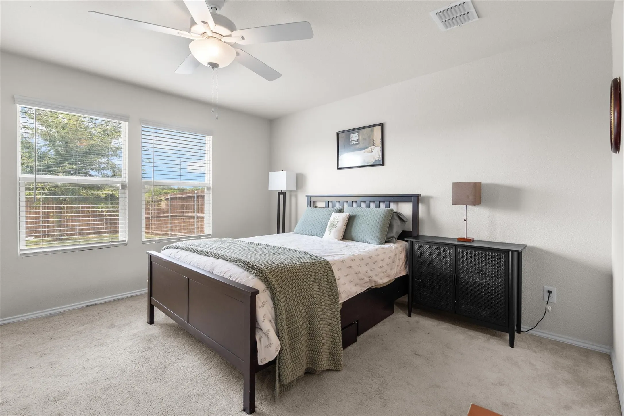 Single Family Residence For Sale in Denton County , 913 Dressage Drive, Haslet, Texas 76052, 3 Bedroom, 2 Bathroom, 2 Garage spaces, 1,427 Sqft, built in 2022, mls#21351235, Real Estate Agent in Haslet, Homes For Sale in Denton county, Homes For Sale in Haslet, Realtor in Haslet Texas, Real Estate Brokerage Independent Realty Texas, Luminita Cordes Realtor