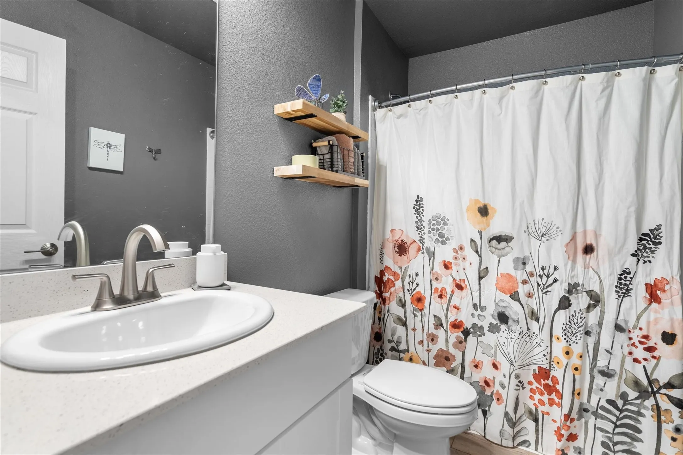 Single Family Residence For Sale in Denton County , 913 Dressage Drive, Haslet, Texas 76052, 3 Bedroom, 2 Bathroom, 2 Garage spaces, 1,427 Sqft, built in 2022, mls#21351235, Real Estate Agent in Haslet, Homes For Sale in Denton county, Homes For Sale in Haslet, Realtor in Haslet Texas, Real Estate Brokerage Independent Realty Texas, Luminita Cordes Realtor