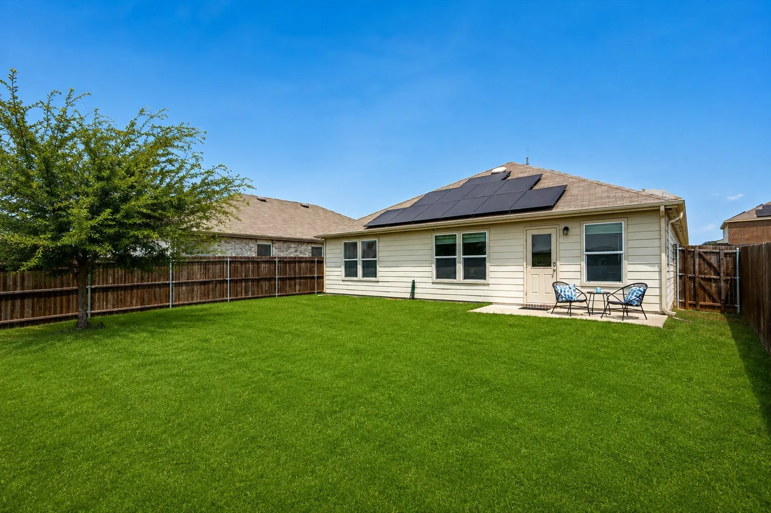 Single Family Residence For Sale in Denton County , 913 Dressage Drive, Haslet, Texas 76052, 3 Bedroom, 2 Bathroom, 2 Garage spaces, 1,427 Sqft, built in 2022, mls#21351235, Real Estate Agent in Haslet, Homes For Sale in Denton county, Homes For Sale in Haslet, Realtor in Haslet Texas, Real Estate Brokerage Independent Realty Texas, Luminita Cordes Realtor