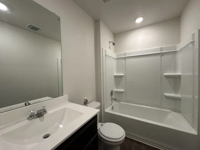Single Family Residence For Sale in Travis County , 15024 Breccia Road, Manor, Texas 78653, 4 Bedrooms, 3 Bathrooms, 2 Garage spaces, 2,188 Sqft, built in 2021, Price $309,900, mls#21352242, Real Estate Agent in Manor, Homes For Sale in Travis county, Homes For Sale in Manor, Realtor in Manor Texas, Real Estate Brokerage Independent Realty Texas, Luminita Cordes Realtor