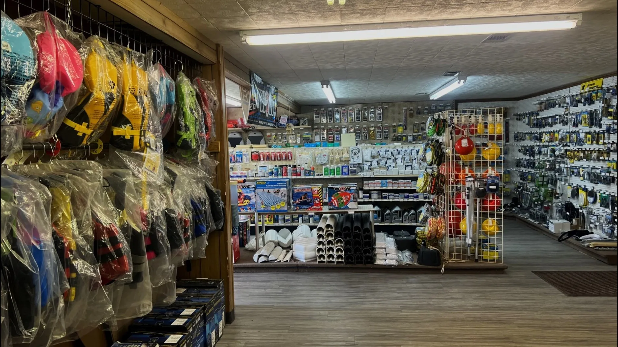 Retail For Sale in Henderson County , 2618 W Main Street, Gun Barrel City, Texas 75156, 0, 0, Garage spaces, 0 Sqft, built in 1980, Price $775,000, mls#21352249, Real Estate Agent in Gun Barrel City, Homes For Sale in Henderson county, Homes For Sale in Gun Barrel City, Realtor in Gun Barrel City Texas, Real Estate Brokerage Independent Realty Texas, Luminita Cordes Realtor