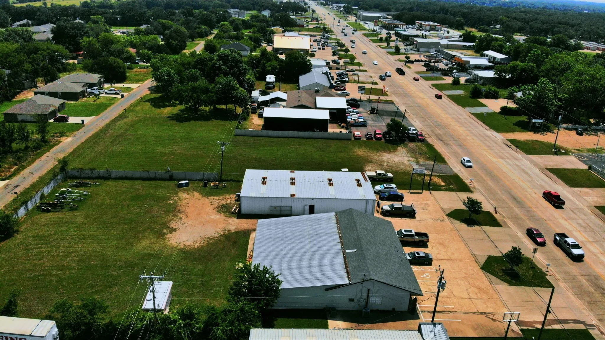 Retail For Sale in Henderson County , 2618 W Main Street, Gun Barrel City, Texas 75156, 0, 0, Garage spaces, 0 Sqft, built in 1980, Price $775,000, mls#21352249, Real Estate Agent in Gun Barrel City, Homes For Sale in Henderson county, Homes For Sale in Gun Barrel City, Realtor in Gun Barrel City Texas, Real Estate Brokerage Independent Realty Texas, Luminita Cordes Realtor
