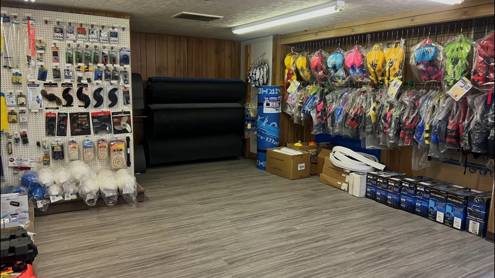 Retail For Sale in Henderson County , 2618 W Main Street, Gun Barrel City, Texas 75156, 0, 0, Garage spaces, 0 Sqft, built in 1980, Price $775,000, mls#21352249, Real Estate Agent in Gun Barrel City, Homes For Sale in Henderson county, Homes For Sale in Gun Barrel City, Realtor in Gun Barrel City Texas, Real Estate Brokerage Independent Realty Texas, Luminita Cordes Realtor