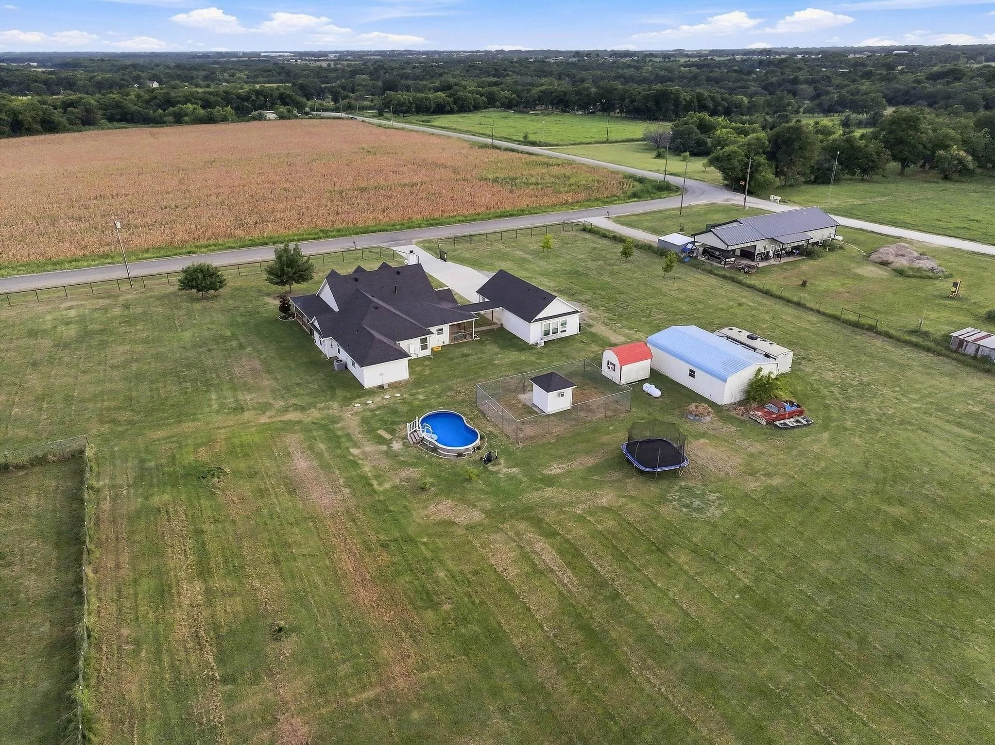 Single Family Residence For Sale in Collin County , 2455 County Road 700, Farmersville, Texas 75442, 6 Bedroom, 4 Bathroom, Garage spaces, 2,662 Sqft, built in 2010, mls#21348650, Real Estate Agent in Farmersville, Homes For Sale in Collin county, Homes For Sale in Farmersville, Realtor in Farmersville Texas, Real Estate Brokerage Independent Realty Texas, Luminita Cordes Realtor