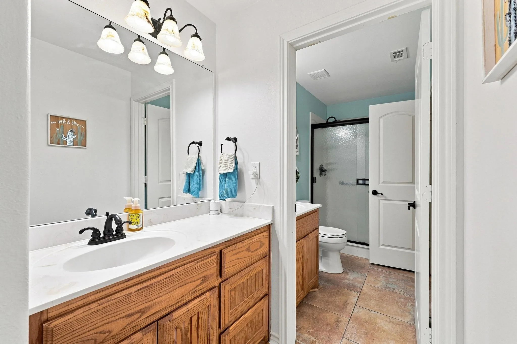 Single Family Residence For Sale in Collin County , 2455 County Road 700, Farmersville, Texas 75442, 6 Bedroom, 4 Bathroom, Garage spaces, 2,662 Sqft, built in 2010, mls#21348650, Real Estate Agent in Farmersville, Homes For Sale in Collin county, Homes For Sale in Farmersville, Realtor in Farmersville Texas, Real Estate Brokerage Independent Realty Texas, Luminita Cordes Realtor
