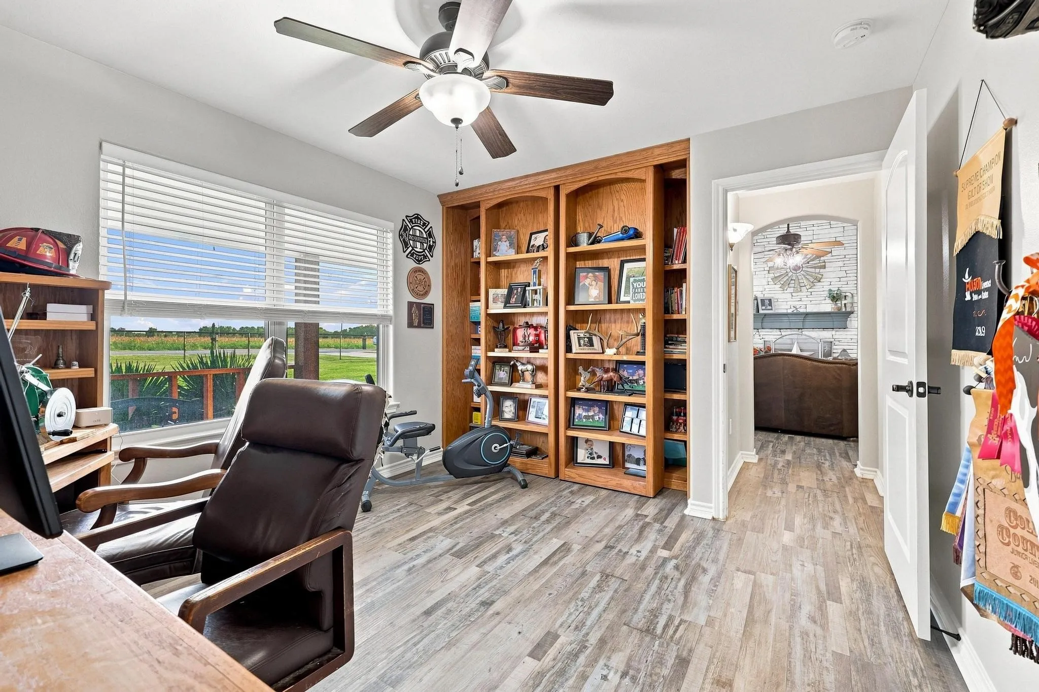 Single Family Residence For Sale in Collin County , 2455 County Road 700, Farmersville, Texas 75442, 6 Bedroom, 4 Bathroom, Garage spaces, 2,662 Sqft, built in 2010, mls#21348650, Real Estate Agent in Farmersville, Homes For Sale in Collin county, Homes For Sale in Farmersville, Realtor in Farmersville Texas, Real Estate Brokerage Independent Realty Texas, Luminita Cordes Realtor