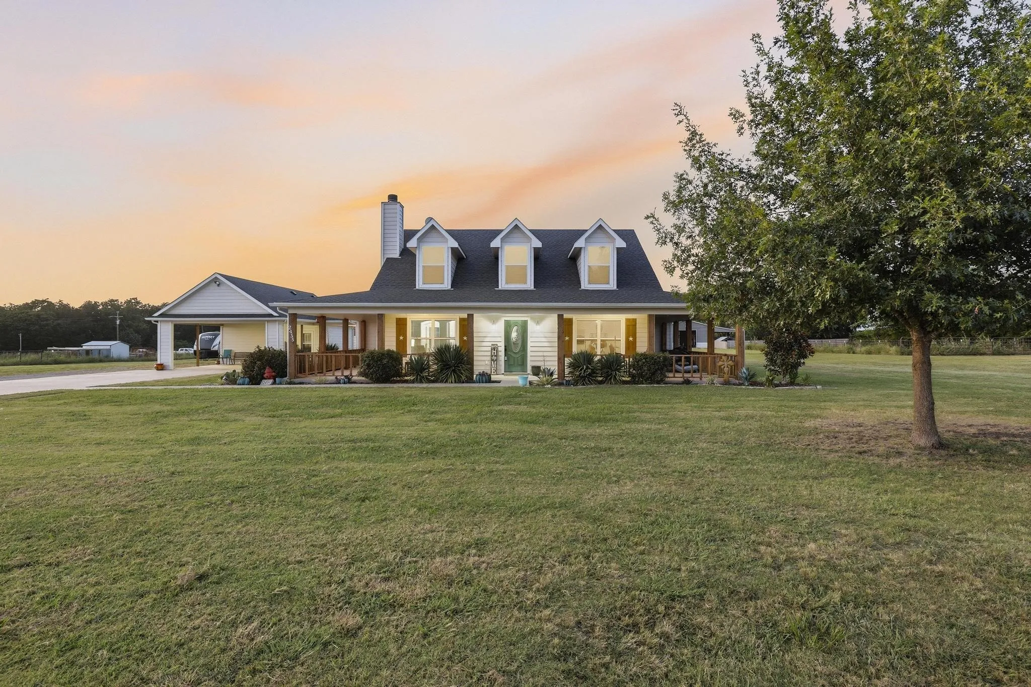 Single Family Residence For Sale in Collin County , 2455 County Road 700, Farmersville, Texas 75442, 6 Bedroom, 4 Bathroom, Garage spaces, 2,662 Sqft, built in 2010, mls#21348650, Real Estate Agent in Farmersville, Homes For Sale in Collin county, Homes For Sale in Farmersville, Realtor in Farmersville Texas, Real Estate Brokerage Independent Realty Texas, Luminita Cordes Realtor