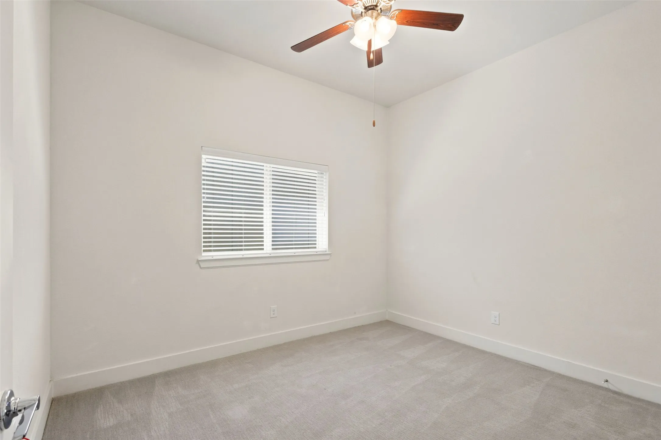 Townhouse For Sale in Dallas County , 8234 Laflin Lane, Dallas, Texas 75231, 2 Bedroom, 2 Bathroom, 2 Garage spaces, 1,438 Sqft, built in 2018, Price $474,900, mls#21352255, Real Estate Agent in Dallas, Homes For Sale in Dallas county, Homes For Sale in Dallas, Realtor in Dallas Texas, Real Estate Brokerage Independent Realty Texas, Luminita Cordes Realtor