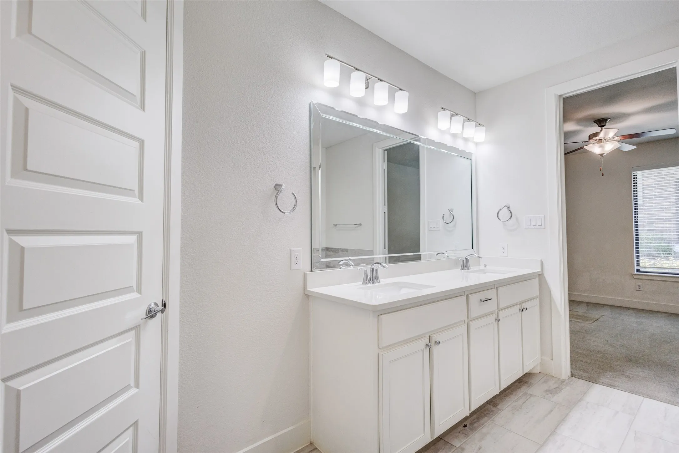 Townhouse For Sale in Dallas County , 8234 Laflin Lane, Dallas, Texas 75231, 2 Bedroom, 2 Bathroom, 2 Garage spaces, 1,438 Sqft, built in 2018, Price $474,900, mls#21352255, Real Estate Agent in Dallas, Homes For Sale in Dallas county, Homes For Sale in Dallas, Realtor in Dallas Texas, Real Estate Brokerage Independent Realty Texas, Luminita Cordes Realtor