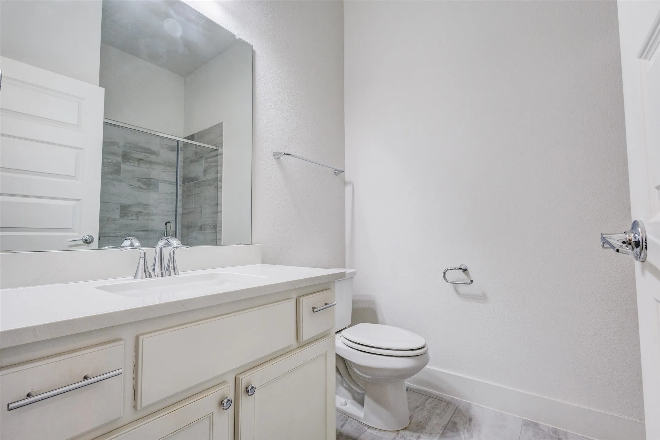Townhouse For Sale in Dallas County , 8234 Laflin Lane, Dallas, Texas 75231, 2 Bedroom, 2 Bathroom, 2 Garage spaces, 1,438 Sqft, built in 2018, Price $474,900, mls#21352255, Real Estate Agent in Dallas, Homes For Sale in Dallas county, Homes For Sale in Dallas, Realtor in Dallas Texas, Real Estate Brokerage Independent Realty Texas, Luminita Cordes Realtor