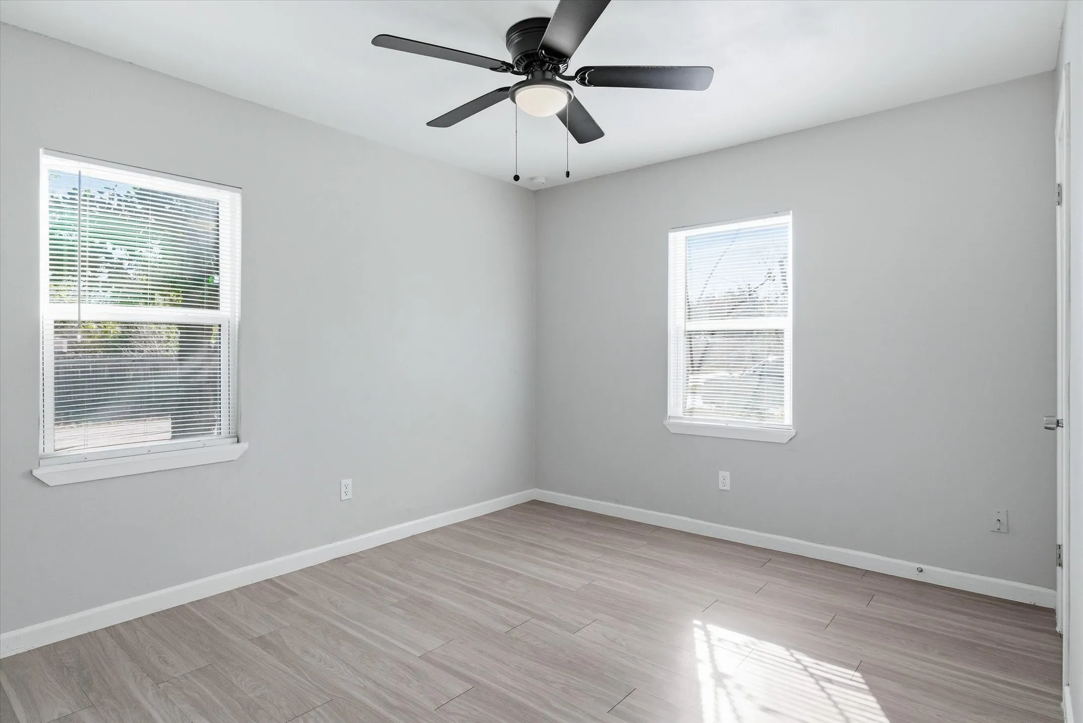 Single Family Residence For Rent in Henderson County , 600 M L King Jr Boulevard, Athens, Texas 75751, 3 Bedrooms, 1 Bathroom, 2 Garage spaces, 1,225 Sqft, built in 1958, Price $1,500, mls#21352258, Real Estate Agent in Athens, Homes For Rent in Henderson county, Homes For Rent in Athens, Realtor in Athens Texas, Real Estate Brokerage Independent Realty Texas, Luminita Cordes Realtor