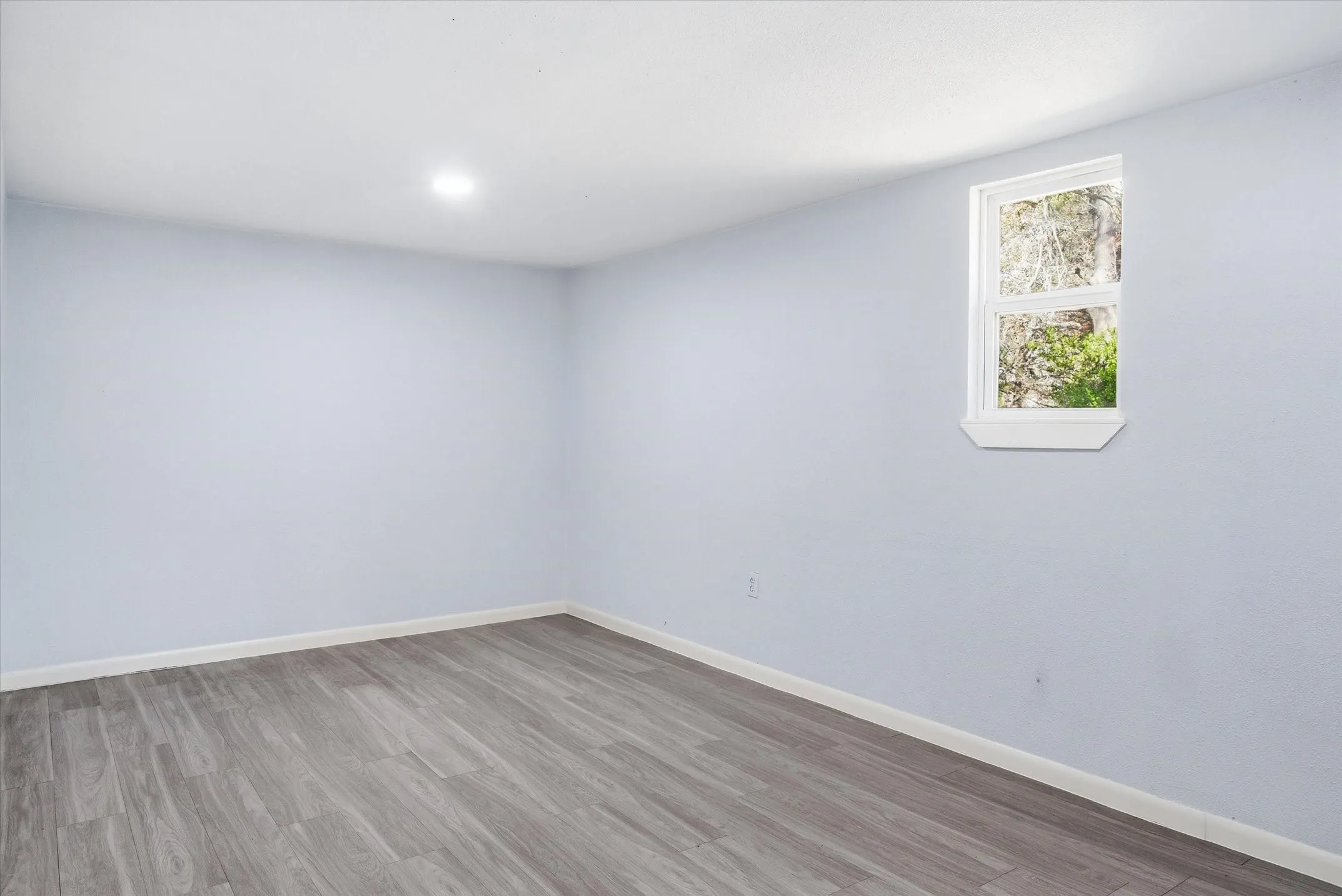 Single Family Residence For Rent in Henderson County , 600 M L King Jr Boulevard, Athens, Texas 75751, 3 Bedrooms, 1 Bathroom, 2 Garage spaces, 1,225 Sqft, built in 1958, Price $1,500, mls#21352258, Real Estate Agent in Athens, Homes For Rent in Henderson county, Homes For Rent in Athens, Realtor in Athens Texas, Real Estate Brokerage Independent Realty Texas, Luminita Cordes Realtor