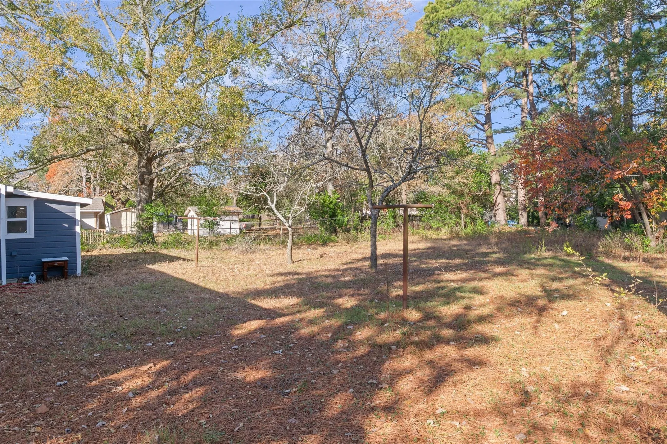 Single Family Residence For Rent in Henderson County , 600 M L King Jr Boulevard, Athens, Texas 75751, 3 Bedrooms, 1 Bathroom, 2 Garage spaces, 1,225 Sqft, built in 1958, Price $1,500, mls#21352258, Real Estate Agent in Athens, Homes For Rent in Henderson county, Homes For Rent in Athens, Realtor in Athens Texas, Real Estate Brokerage Independent Realty Texas, Luminita Cordes Realtor