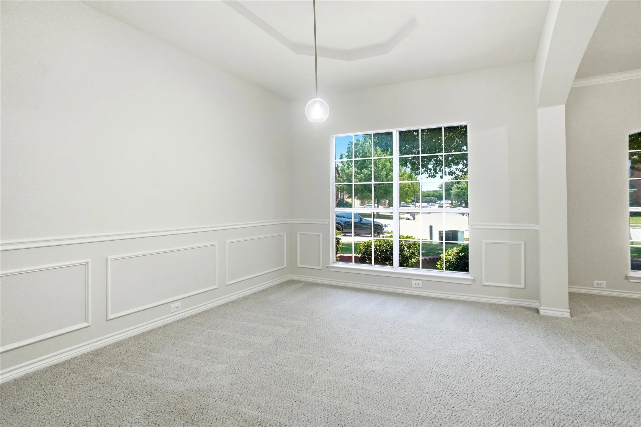 Single Family Residence For Sale in Tarrant County , 5231 Woodfield Drive, Grand Prairie, Texas 75052, 5 Bedroom, 4 Bathroom, 2 Garage spaces, 4,534 Sqft, built in 2006, mls#21336063, Real Estate Agent in Grand Prairie, Homes For Sale in Tarrant county, Homes For Sale in Grand Prairie, Realtor in Grand Prairie Texas, Real Estate Brokerage Independent Realty Texas, Luminita Cordes Realtor
