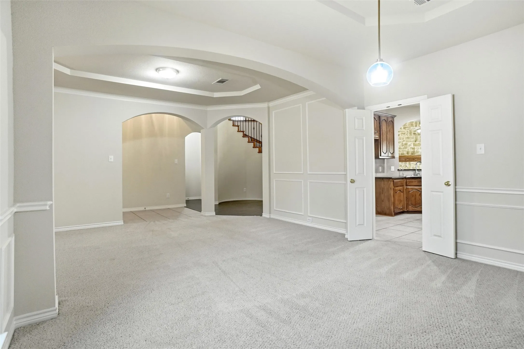 Single Family Residence For Sale in Tarrant County , 5231 Woodfield Drive, Grand Prairie, Texas 75052, 5 Bedroom, 4 Bathroom, 2 Garage spaces, 4,534 Sqft, built in 2006, mls#21336063, Real Estate Agent in Grand Prairie, Homes For Sale in Tarrant county, Homes For Sale in Grand Prairie, Realtor in Grand Prairie Texas, Real Estate Brokerage Independent Realty Texas, Luminita Cordes Realtor