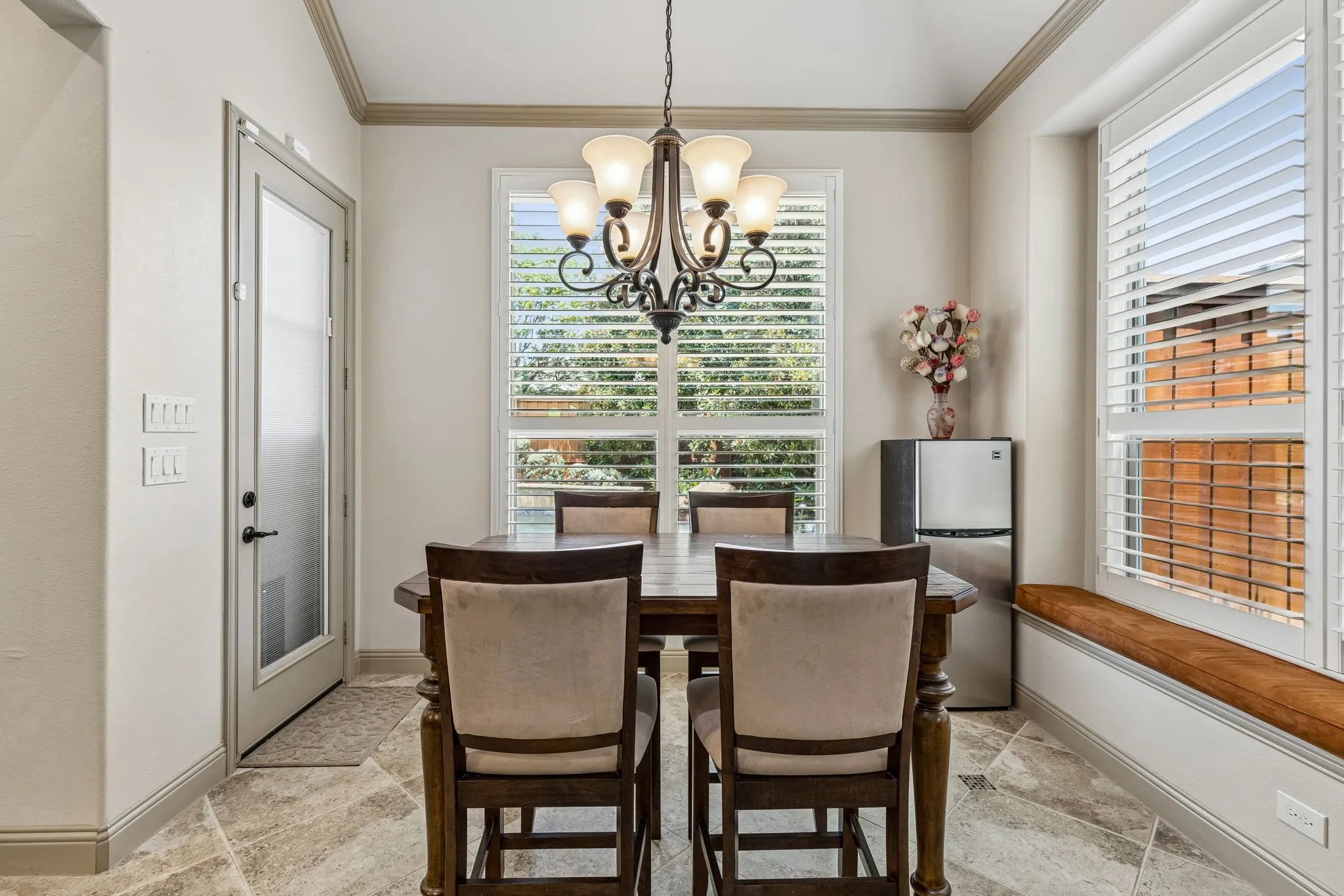 Single Family Residence For Sale in Collin County , 5600 Ridgepass Lane, Mc Kinney, Texas 75071, 4 Bedroom, 4 Bathroom, 3 Garage spaces, 3,324 Sqft, built in 2014, mls#21352009, Real Estate Agent in Mc Kinney, Homes For Sale in Collin county, Homes For Sale in Mc Kinney, Realtor in Mc Kinney Texas, Real Estate Brokerage Independent Realty Texas, Luminita Cordes Realtor