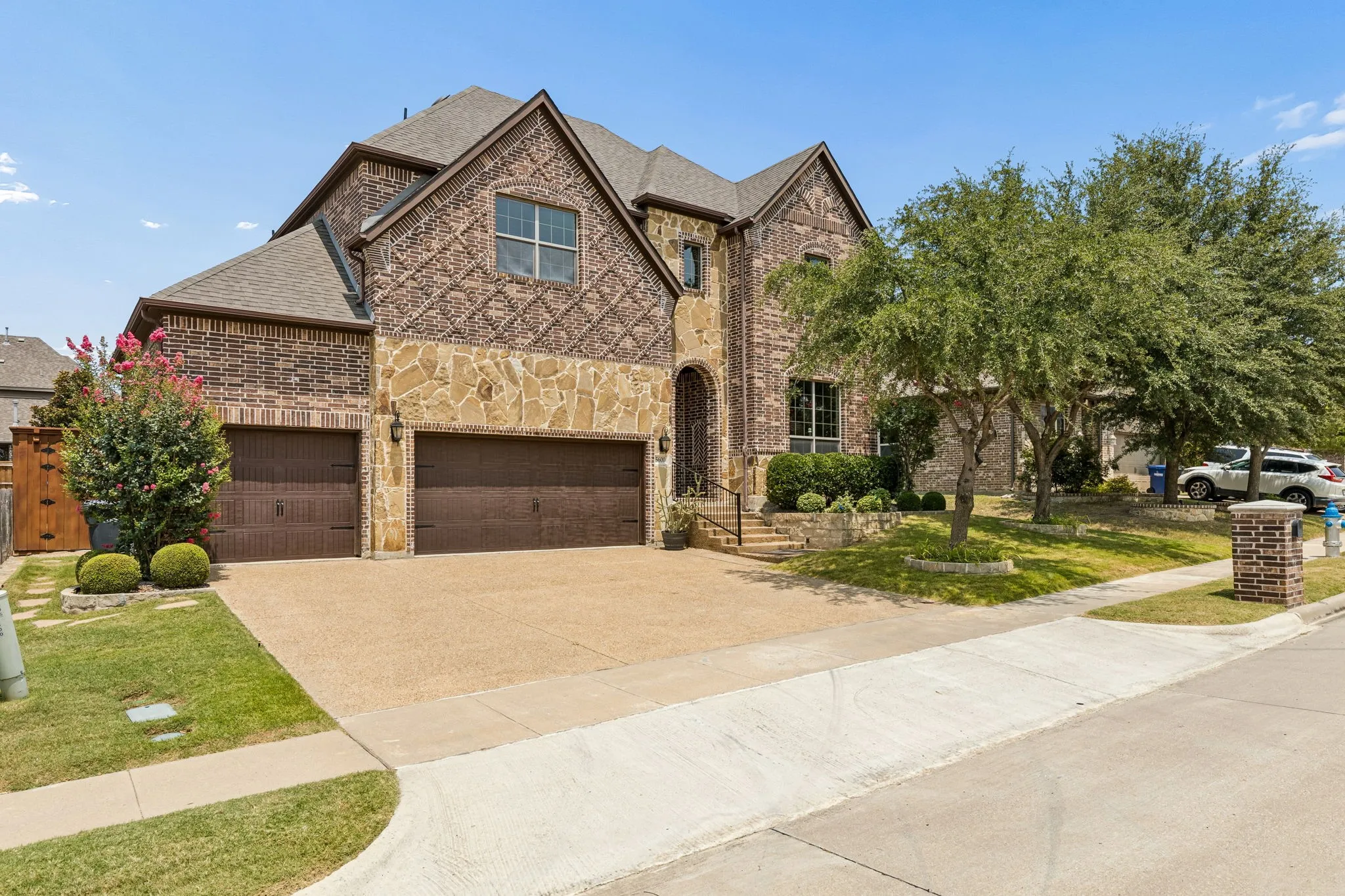 Single Family Residence For Sale in Collin County , 5600 Ridgepass Lane, Mc Kinney, Texas 75071, 4 Bedroom, 4 Bathroom, 3 Garage spaces, 3,324 Sqft, built in 2014, mls#21352009, Real Estate Agent in Mc Kinney, Homes For Sale in Collin county, Homes For Sale in Mc Kinney, Realtor in Mc Kinney Texas, Real Estate Brokerage Independent Realty Texas, Luminita Cordes Realtor