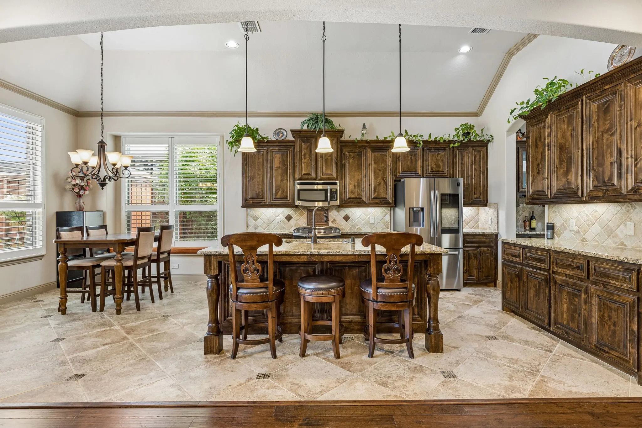 Single Family Residence For Sale in Collin County , 5600 Ridgepass Lane, Mc Kinney, Texas 75071, 4 Bedroom, 4 Bathroom, 3 Garage spaces, 3,324 Sqft, built in 2014, mls#21352009, Real Estate Agent in Mc Kinney, Homes For Sale in Collin county, Homes For Sale in Mc Kinney, Realtor in Mc Kinney Texas, Real Estate Brokerage Independent Realty Texas, Luminita Cordes Realtor