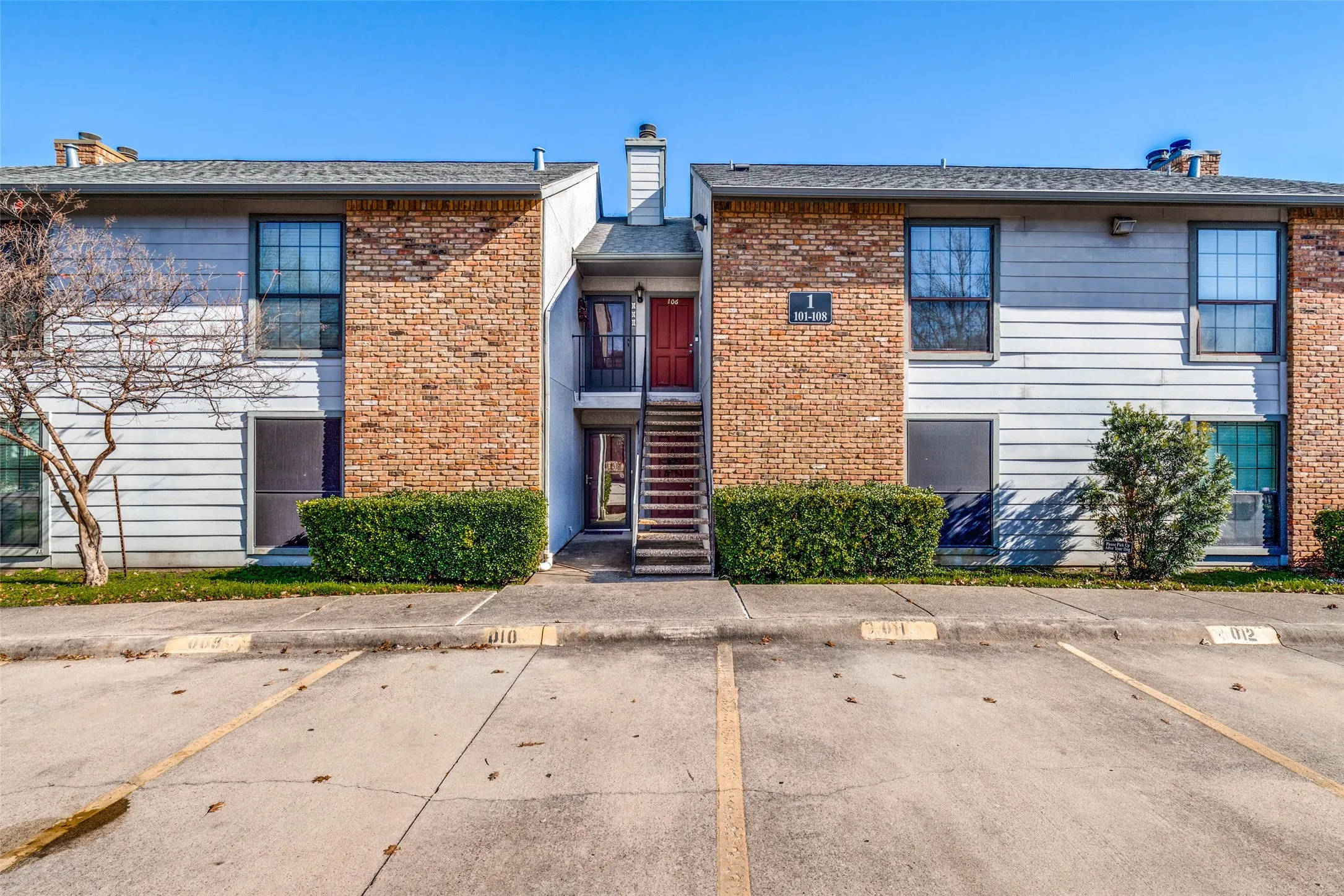 Condominium For Sale in Dallas County , 15151 Berry Trail 106, Dallas, Texas 75248, 1 Bedroom, 1 Bathroom, Garage spaces, 736 Sqft, built in 1980, mls#21352283, Real Estate Agent in Dallas, Homes For Sale in Dallas county, Homes For Sale in Dallas, Realtor in Dallas Texas, Real Estate Brokerage Independent Realty Texas, Luminita Cordes Realtor