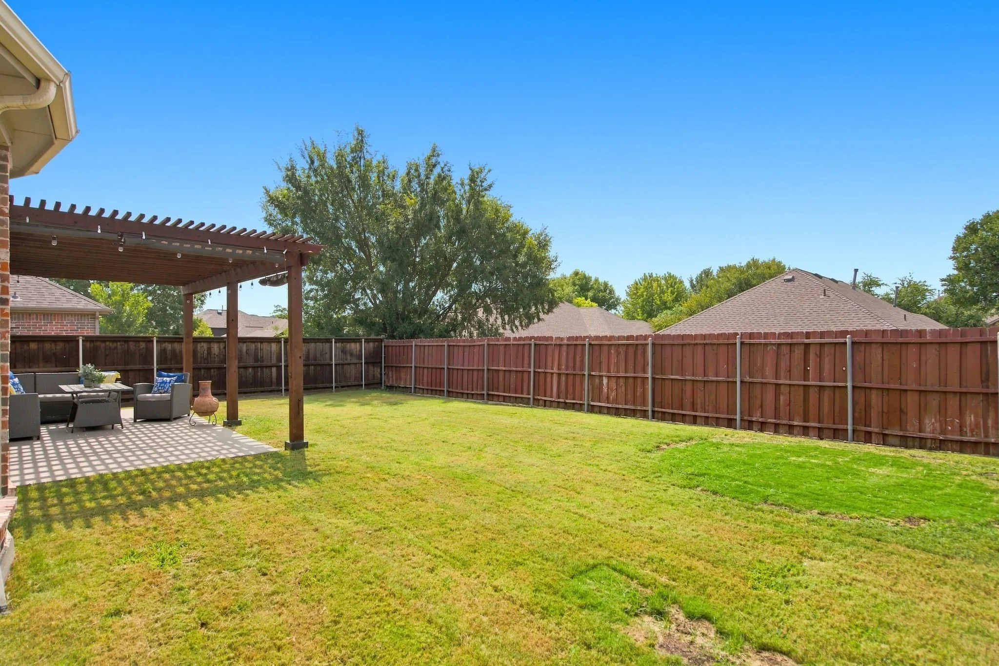 Single Family Residence For Sale in Denton County , 2444 Greenbrook Drive, Little Elm, Texas 75068, 4 Bedroom, 3 Bathroom, 2 Garage spaces, 2,631 Sqft, built in 2006, mls#21350783, Real Estate Agent in Little Elm, Homes For Sale in Denton county, Homes For Sale in Little Elm, Realtor in Little Elm Texas, Real Estate Brokerage Independent Realty Texas, Luminita Cordes Realtor