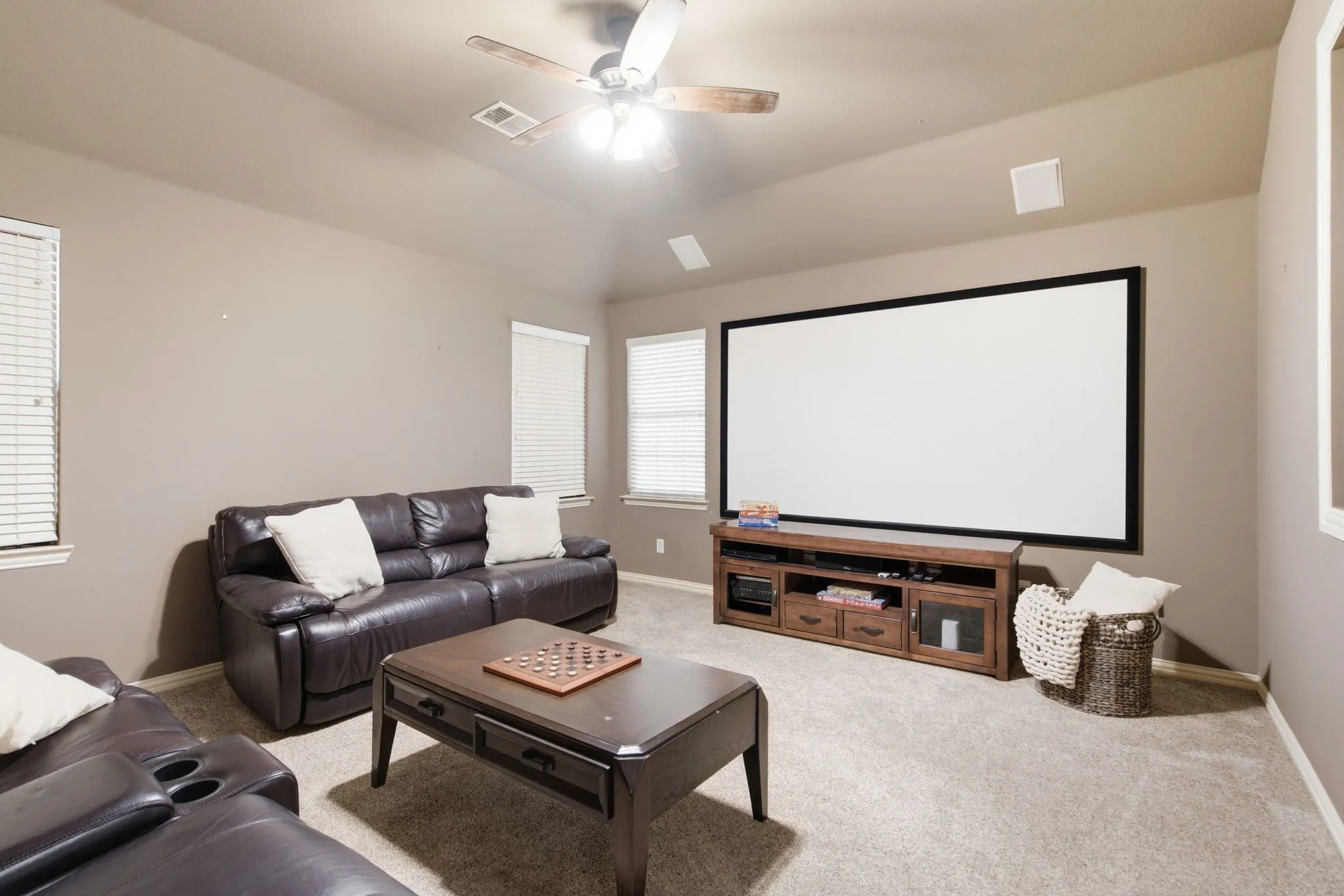 Single Family Residence For Sale in Denton County , 2444 Greenbrook Drive, Little Elm, Texas 75068, 4 Bedroom, 3 Bathroom, 2 Garage spaces, 2,631 Sqft, built in 2006, mls#21350783, Real Estate Agent in Little Elm, Homes For Sale in Denton county, Homes For Sale in Little Elm, Realtor in Little Elm Texas, Real Estate Brokerage Independent Realty Texas, Luminita Cordes Realtor