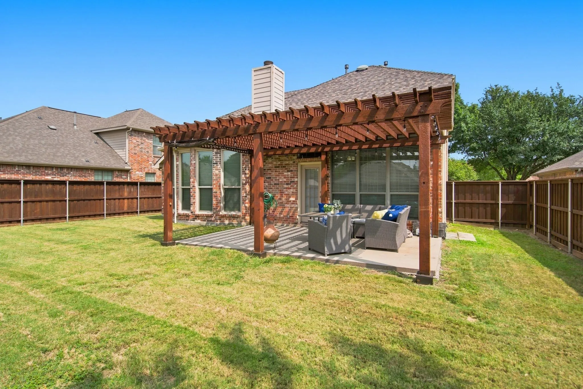 Single Family Residence For Sale in Denton County , 2444 Greenbrook Drive, Little Elm, Texas 75068, 4 Bedroom, 3 Bathroom, 2 Garage spaces, 2,631 Sqft, built in 2006, mls#21350783, Real Estate Agent in Little Elm, Homes For Sale in Denton county, Homes For Sale in Little Elm, Realtor in Little Elm Texas, Real Estate Brokerage Independent Realty Texas, Luminita Cordes Realtor