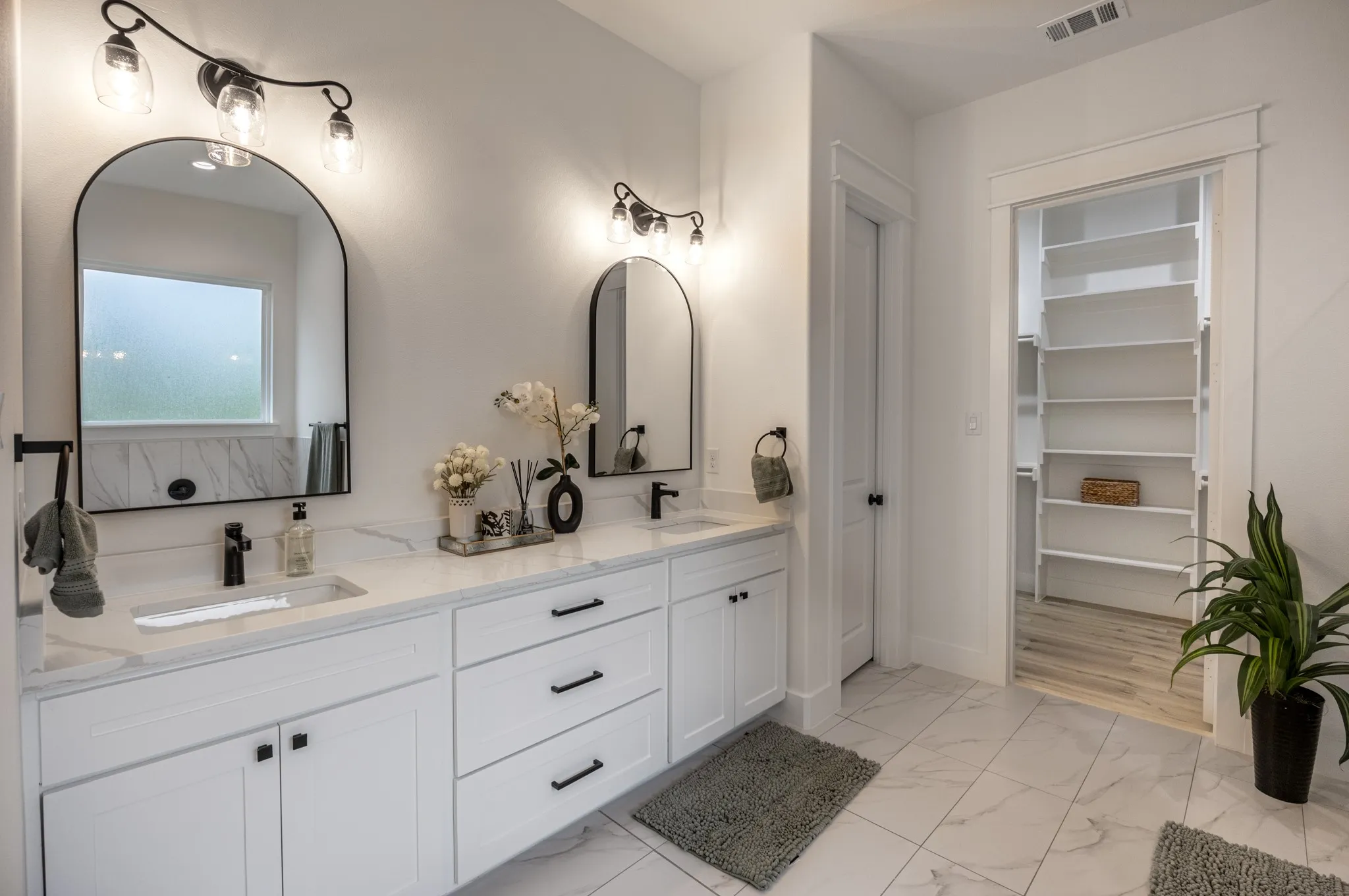 Single Family Residence For Sale in Tarrant County , 12625 Kollmeyer Way, Fort Worth, Texas 76126, 4 Bedroom, 3 Bathroom, 2 Garage spaces, 2,731 Sqft, built in 2025, mls#21352203, Real Estate Agent in Fort Worth, Homes For Sale in Tarrant county, Homes For Sale in Fort Worth, Realtor in Fort Worth Texas, Real Estate Brokerage Independent Realty Texas, Luminita Cordes Realtor
