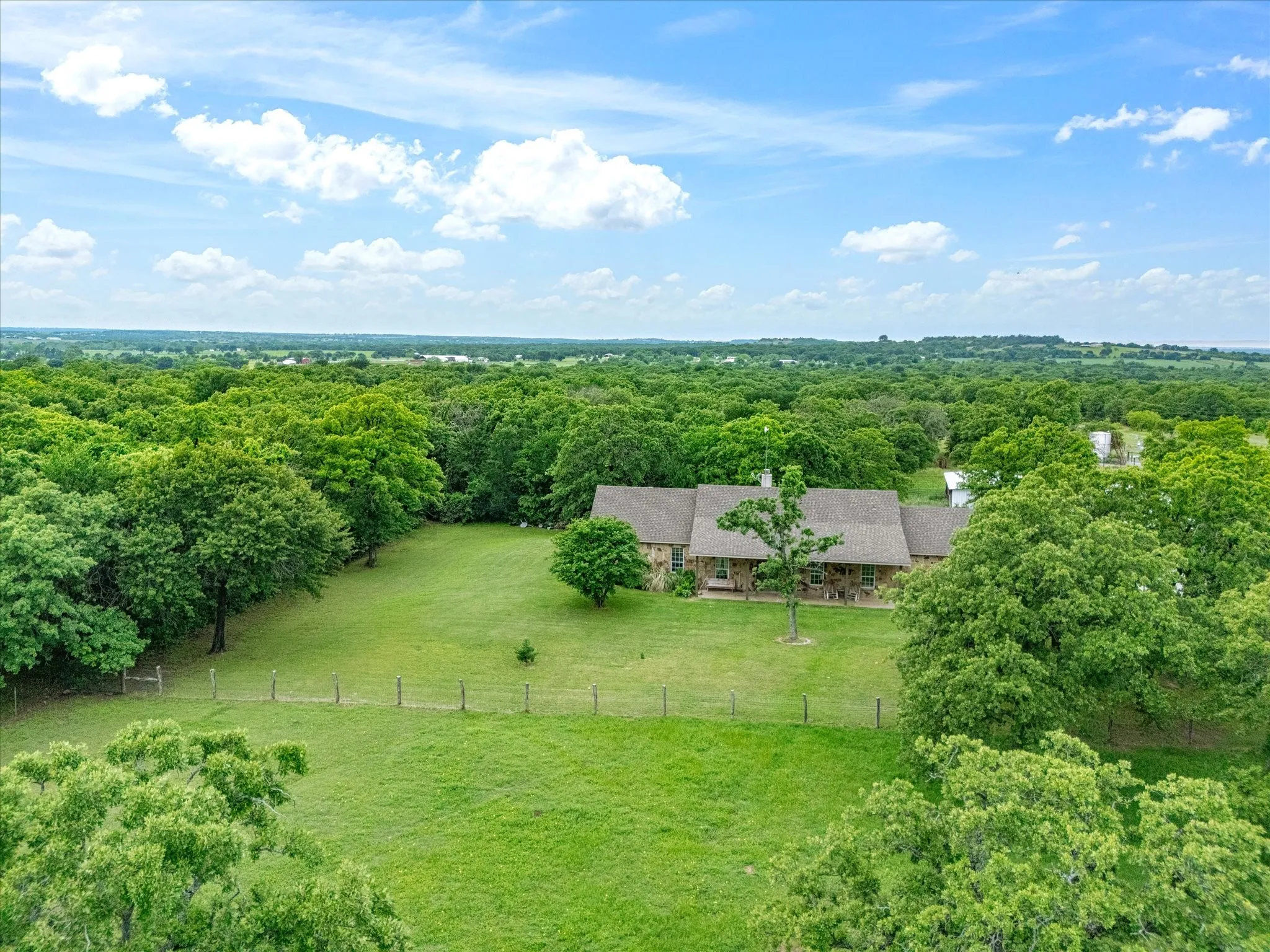 Single Family Residence For Sale in Wise County , 426 County Road 3435, Paradise, Texas 76073, 4 Bedroom, 3 Bathroom, 2 Garage spaces, 2,018 Sqft, built in 2005, Price $759,999, mls#21352275, Real Estate Agent in Paradise, Homes For Sale in Wise county, Homes For Sale in Paradise, Realtor in Paradise Texas, Real Estate Brokerage Independent Realty Texas, Luminita Cordes Realtor