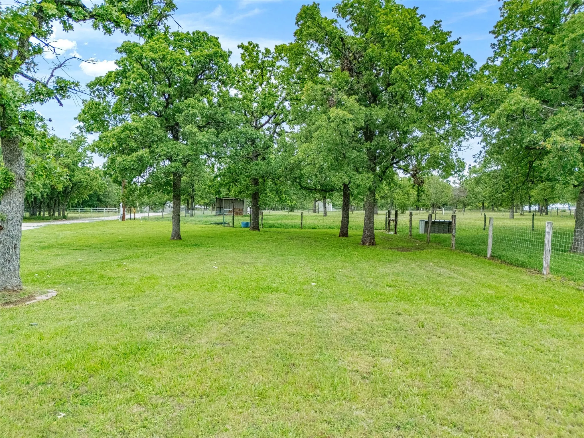 Single Family Residence For Sale in Wise County , 426 County Road 3435, Paradise, Texas 76073, 4 Bedroom, 3 Bathroom, 2 Garage spaces, 2,018 Sqft, built in 2005, Price $759,999, mls#21352275, Real Estate Agent in Paradise, Homes For Sale in Wise county, Homes For Sale in Paradise, Realtor in Paradise Texas, Real Estate Brokerage Independent Realty Texas, Luminita Cordes Realtor