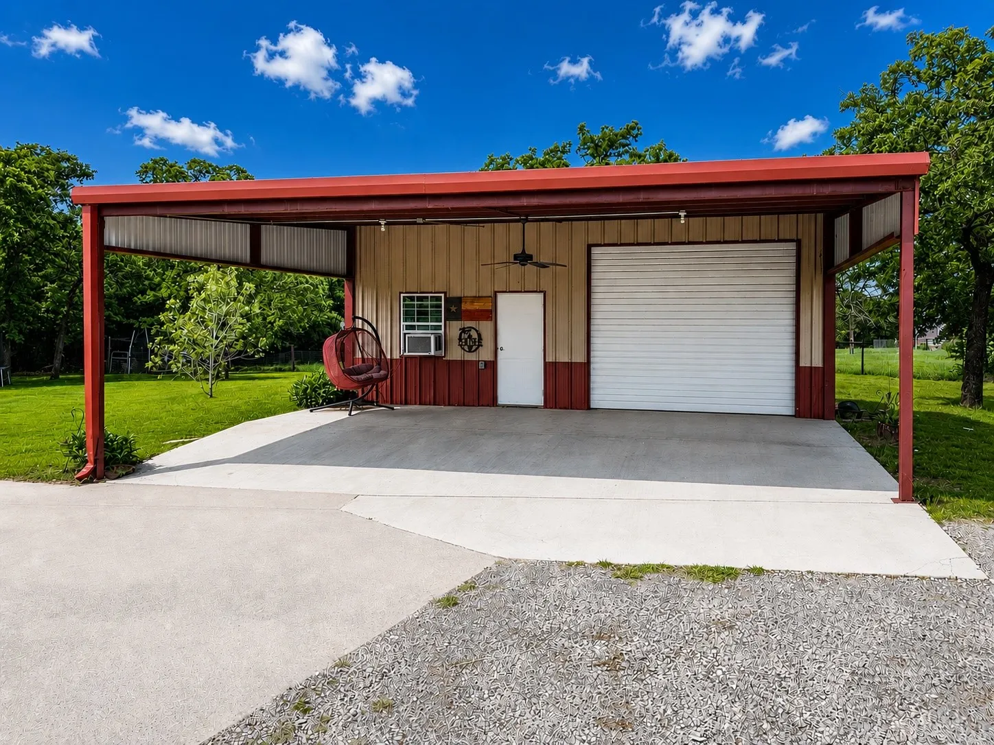 Single Family Residence For Sale in Wise County , 426 County Road 3435, Paradise, Texas 76073, 4 Bedroom, 3 Bathroom, 2 Garage spaces, 2,018 Sqft, built in 2005, Price $759,999, mls#21352275, Real Estate Agent in Paradise, Homes For Sale in Wise county, Homes For Sale in Paradise, Realtor in Paradise Texas, Real Estate Brokerage Independent Realty Texas, Luminita Cordes Realtor