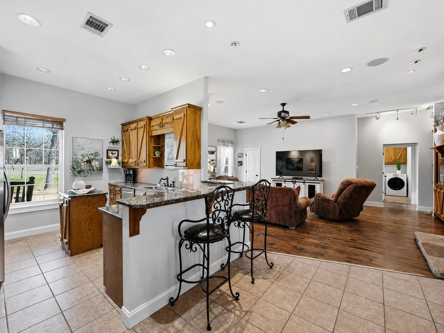 Single Family Residence For Sale in Wise County , 426 County Road 3435, Paradise, Texas 76073, 4 Bedroom, 3 Bathroom, 2 Garage spaces, 2,018 Sqft, built in 2005, Price $759,999, mls#21352275, Real Estate Agent in Paradise, Homes For Sale in Wise county, Homes For Sale in Paradise, Realtor in Paradise Texas, Real Estate Brokerage Independent Realty Texas, Luminita Cordes Realtor