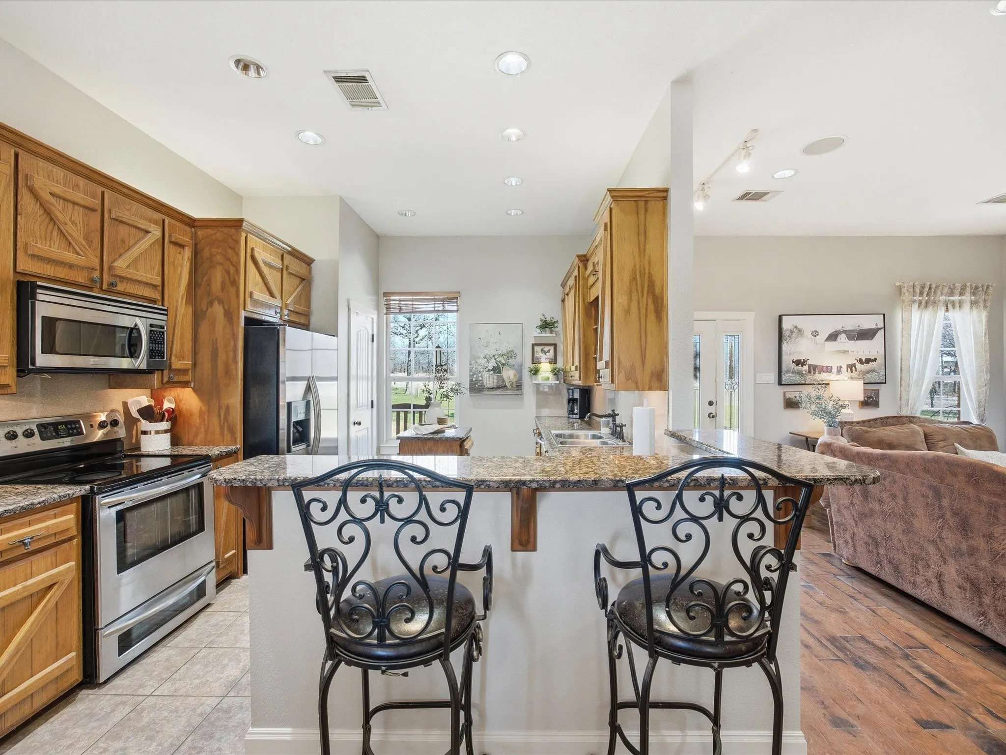 Single Family Residence For Sale in Wise County , 426 County Road 3435, Paradise, Texas 76073, 4 Bedroom, 3 Bathroom, 2 Garage spaces, 2,018 Sqft, built in 2005, Price $759,999, mls#21352275, Real Estate Agent in Paradise, Homes For Sale in Wise county, Homes For Sale in Paradise, Realtor in Paradise Texas, Real Estate Brokerage Independent Realty Texas, Luminita Cordes Realtor