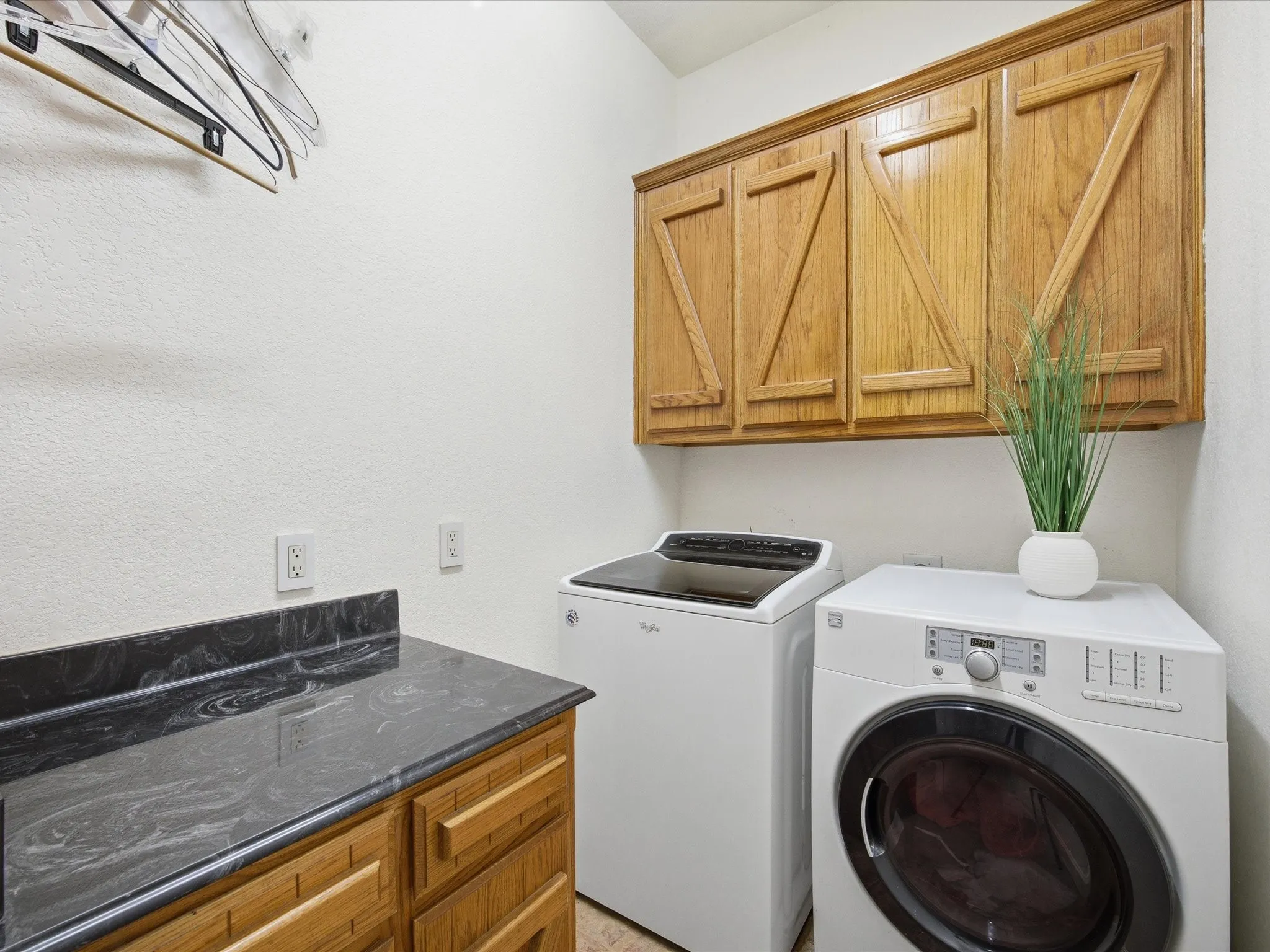 Single Family Residence For Sale in Wise County , 426 County Road 3435, Paradise, Texas 76073, 4 Bedroom, 3 Bathroom, 2 Garage spaces, 2,018 Sqft, built in 2005, Price $759,999, mls#21352275, Real Estate Agent in Paradise, Homes For Sale in Wise county, Homes For Sale in Paradise, Realtor in Paradise Texas, Real Estate Brokerage Independent Realty Texas, Luminita Cordes Realtor