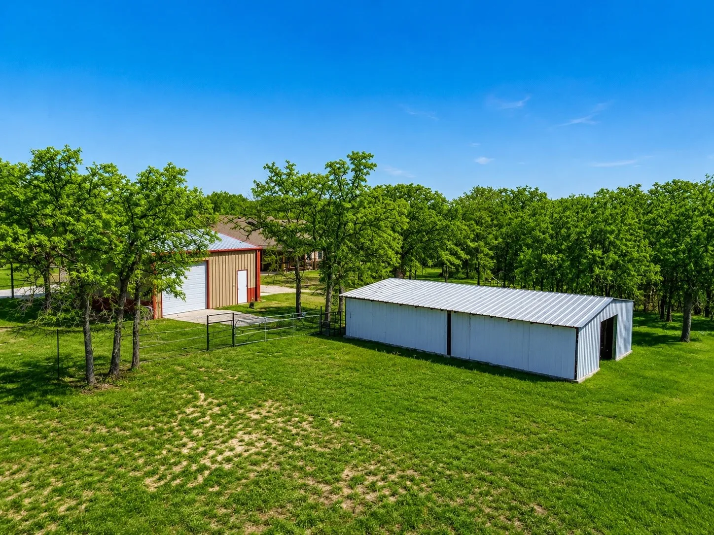 Single Family Residence For Sale in Wise County , 426 County Road 3435, Paradise, Texas 76073, 4 Bedroom, 3 Bathroom, 2 Garage spaces, 2,018 Sqft, built in 2005, Price $759,999, mls#21352275, Real Estate Agent in Paradise, Homes For Sale in Wise county, Homes For Sale in Paradise, Realtor in Paradise Texas, Real Estate Brokerage Independent Realty Texas, Luminita Cordes Realtor
