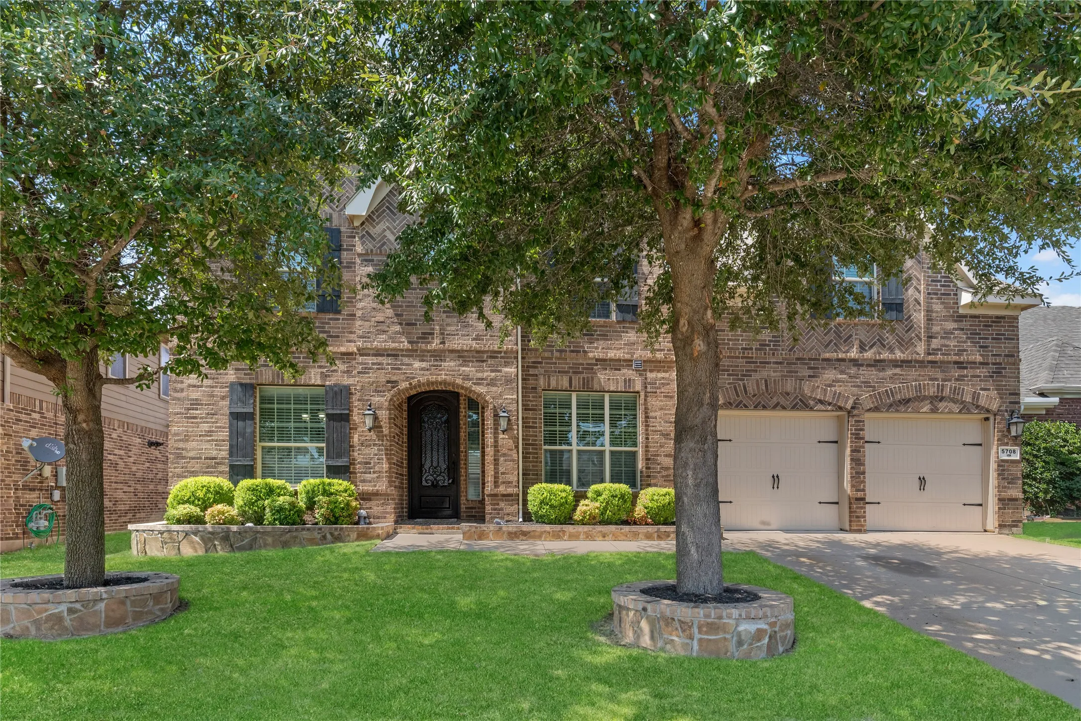 Single Family Residence For Sale in Tarrant County , 5708 Sleepy Creek Lane, Fort Worth, Texas 76179, 4 Bedroom, 4 Bathroom, 2 Garage spaces, 3,458 Sqft, built in 2012, mls#21349036, Real Estate Agent in Fort Worth, Homes For Sale in Tarrant county, Homes For Sale in Fort Worth, Realtor in Fort Worth Texas, Real Estate Brokerage Independent Realty Texas, Luminita Cordes Realtor