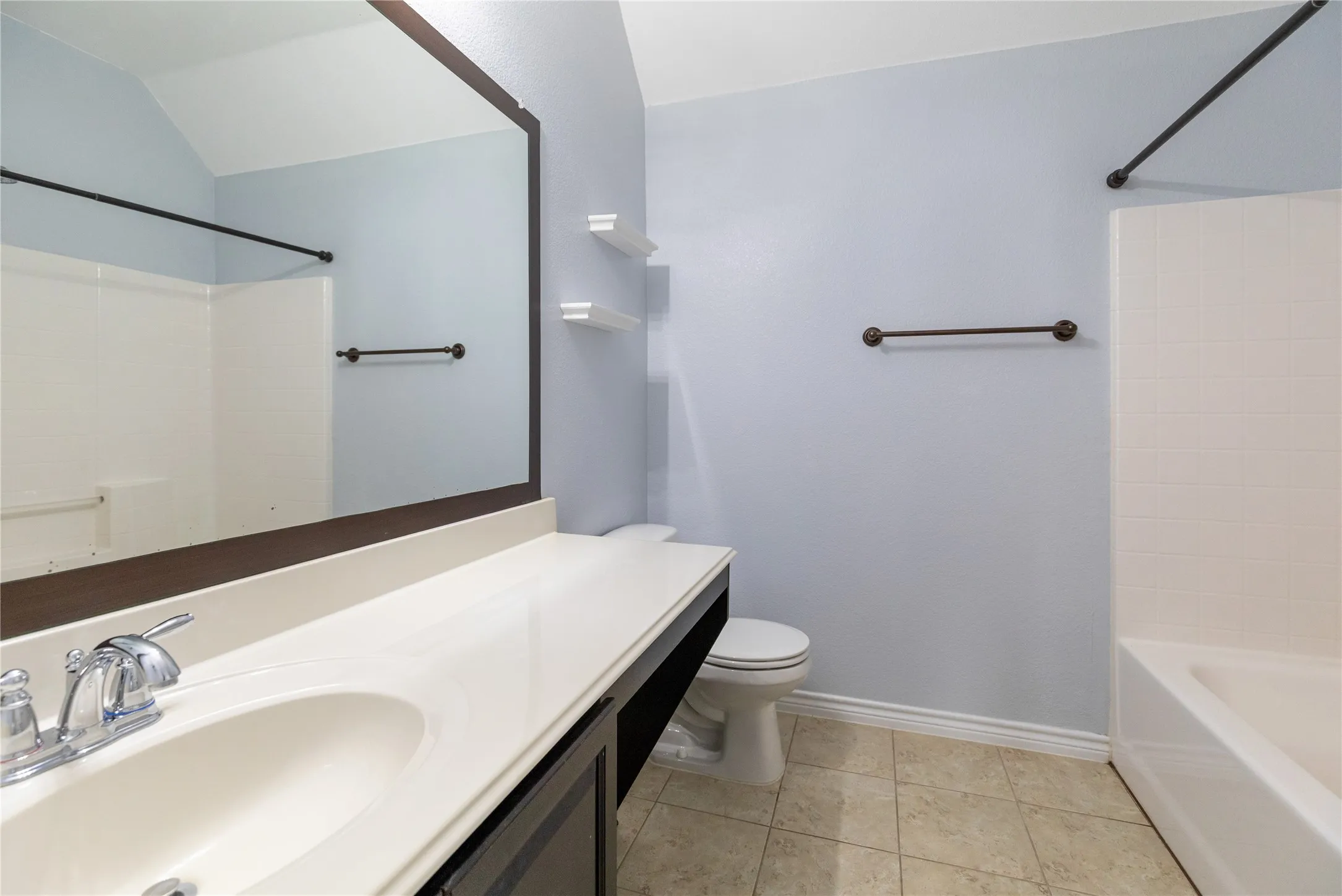 Single Family Residence For Sale in Tarrant County , 5708 Sleepy Creek Lane, Fort Worth, Texas 76179, 4 Bedroom, 4 Bathroom, 2 Garage spaces, 3,458 Sqft, built in 2012, mls#21349036, Real Estate Agent in Fort Worth, Homes For Sale in Tarrant county, Homes For Sale in Fort Worth, Realtor in Fort Worth Texas, Real Estate Brokerage Independent Realty Texas, Luminita Cordes Realtor