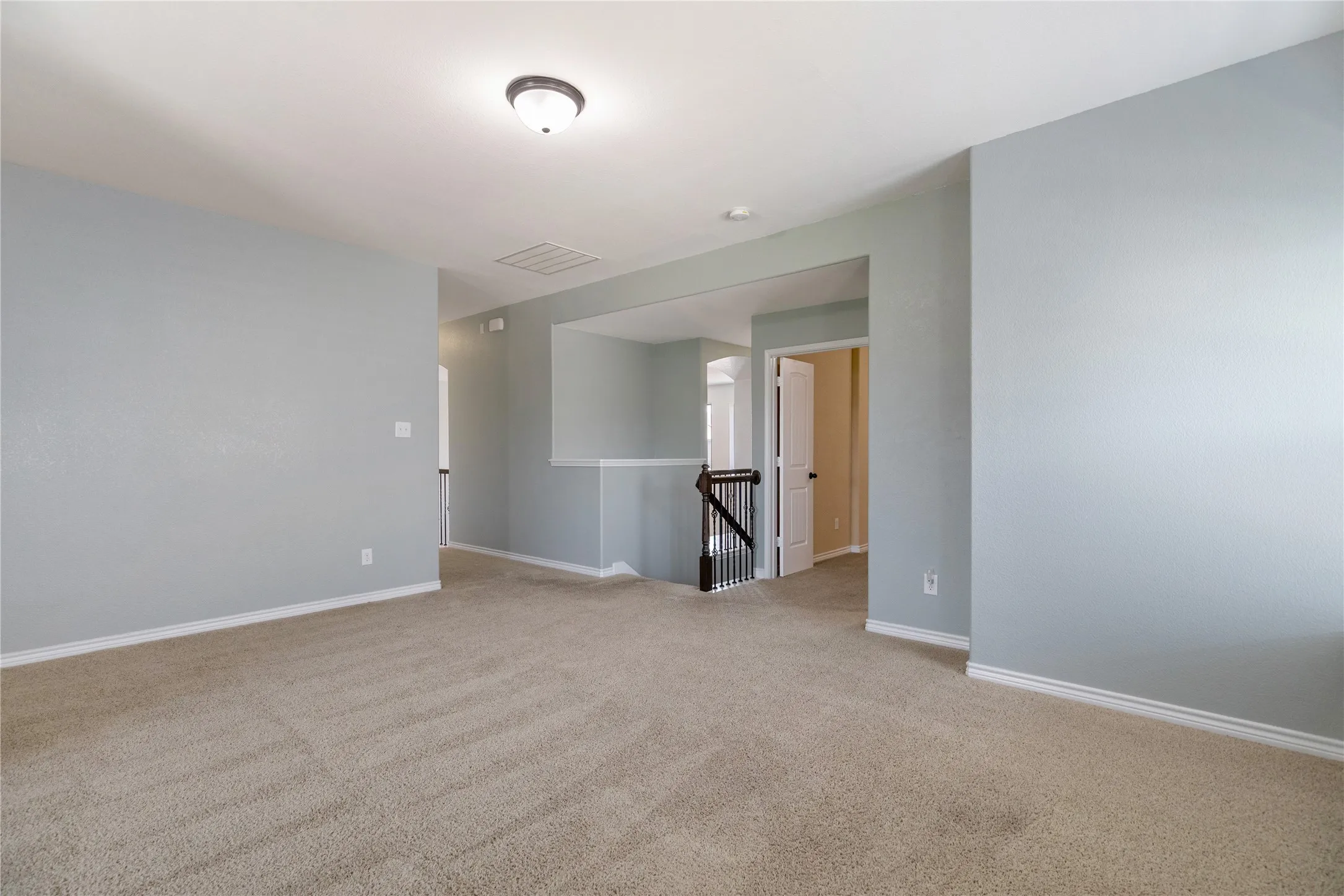 Single Family Residence For Sale in Tarrant County , 5708 Sleepy Creek Lane, Fort Worth, Texas 76179, 4 Bedroom, 4 Bathroom, 2 Garage spaces, 3,458 Sqft, built in 2012, mls#21349036, Real Estate Agent in Fort Worth, Homes For Sale in Tarrant county, Homes For Sale in Fort Worth, Realtor in Fort Worth Texas, Real Estate Brokerage Independent Realty Texas, Luminita Cordes Realtor