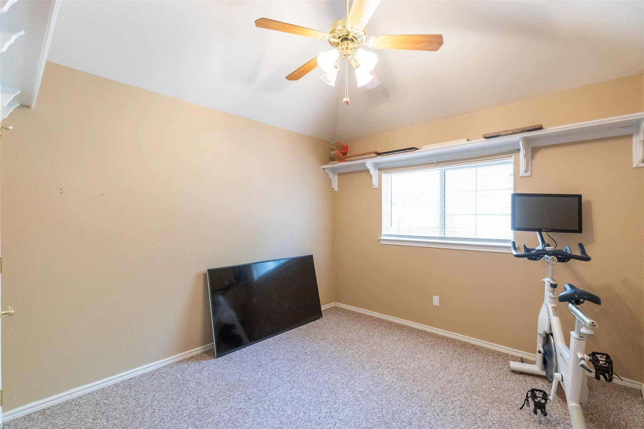 Single Family Residence For Sale in Taylor County , 16 High Life Circle, Abilene, Texas 79606, 4 Bedroom, 2 Bathroom, 2 Garage spaces, 1,917 Sqft, built in 1998, mls#21351850, Real Estate Agent in Abilene, Homes For Sale in Taylor county, Homes For Sale in Abilene, Realtor in Abilene Texas, Real Estate Brokerage Independent Realty Texas, Luminita Cordes Realtor