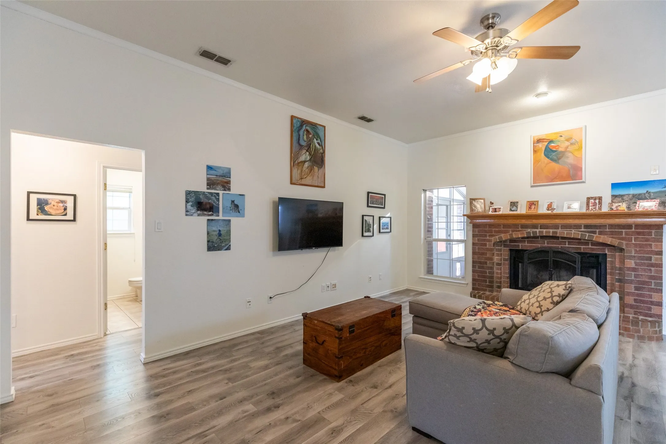 Single Family Residence For Sale in Taylor County , 16 High Life Circle, Abilene, Texas 79606, 4 Bedroom, 2 Bathroom, 2 Garage spaces, 1,917 Sqft, built in 1998, mls#21351850, Real Estate Agent in Abilene, Homes For Sale in Taylor county, Homes For Sale in Abilene, Realtor in Abilene Texas, Real Estate Brokerage Independent Realty Texas, Luminita Cordes Realtor