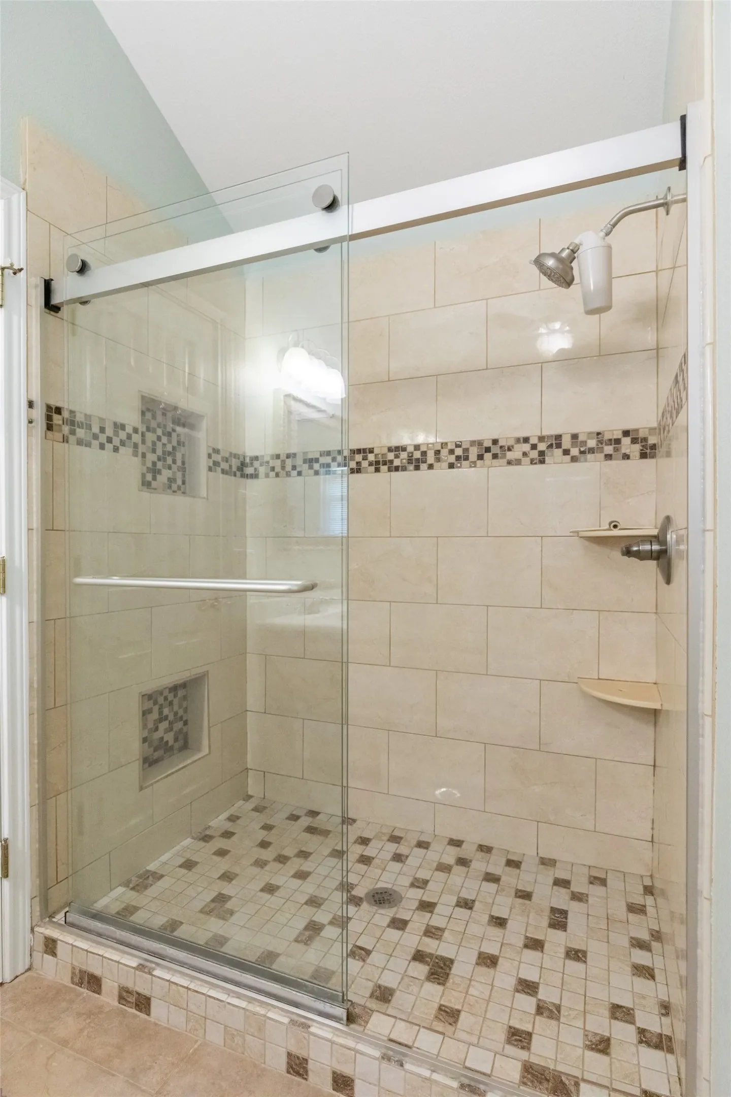 Single Family Residence For Sale in Taylor County , 16 High Life Circle, Abilene, Texas 79606, 4 Bedroom, 2 Bathroom, 2 Garage spaces, 1,917 Sqft, built in 1998, mls#21351850, Real Estate Agent in Abilene, Homes For Sale in Taylor county, Homes For Sale in Abilene, Realtor in Abilene Texas, Real Estate Brokerage Independent Realty Texas, Luminita Cordes Realtor