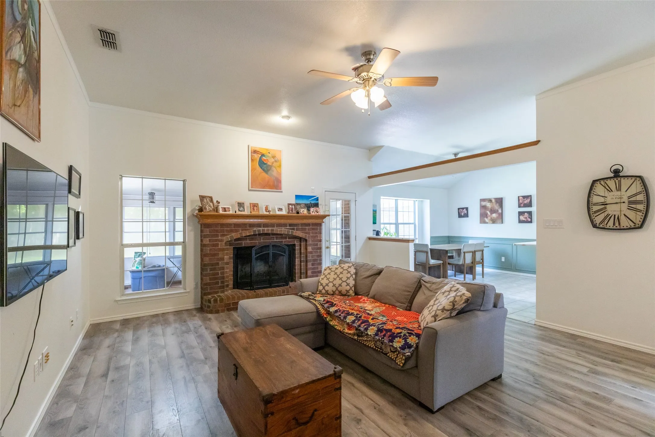 Single Family Residence For Sale in Taylor County , 16 High Life Circle, Abilene, Texas 79606, 4 Bedroom, 2 Bathroom, 2 Garage spaces, 1,917 Sqft, built in 1998, mls#21351850, Real Estate Agent in Abilene, Homes For Sale in Taylor county, Homes For Sale in Abilene, Realtor in Abilene Texas, Real Estate Brokerage Independent Realty Texas, Luminita Cordes Realtor