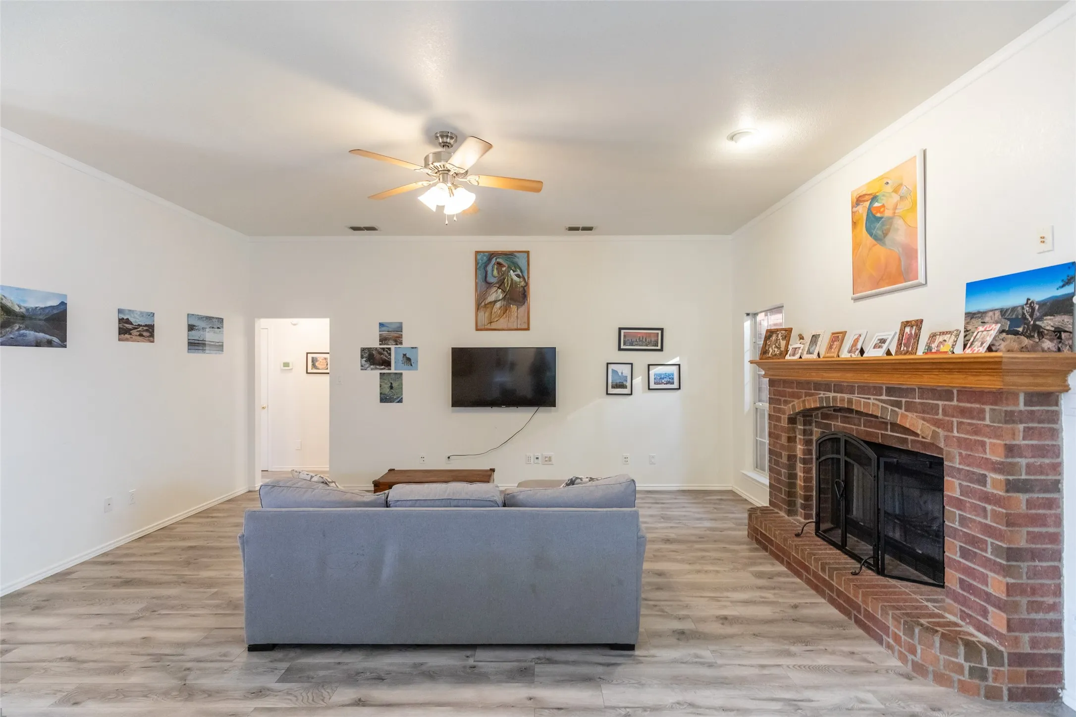 Single Family Residence For Sale in Taylor County , 16 High Life Circle, Abilene, Texas 79606, 4 Bedroom, 2 Bathroom, 2 Garage spaces, 1,917 Sqft, built in 1998, mls#21351850, Real Estate Agent in Abilene, Homes For Sale in Taylor county, Homes For Sale in Abilene, Realtor in Abilene Texas, Real Estate Brokerage Independent Realty Texas, Luminita Cordes Realtor