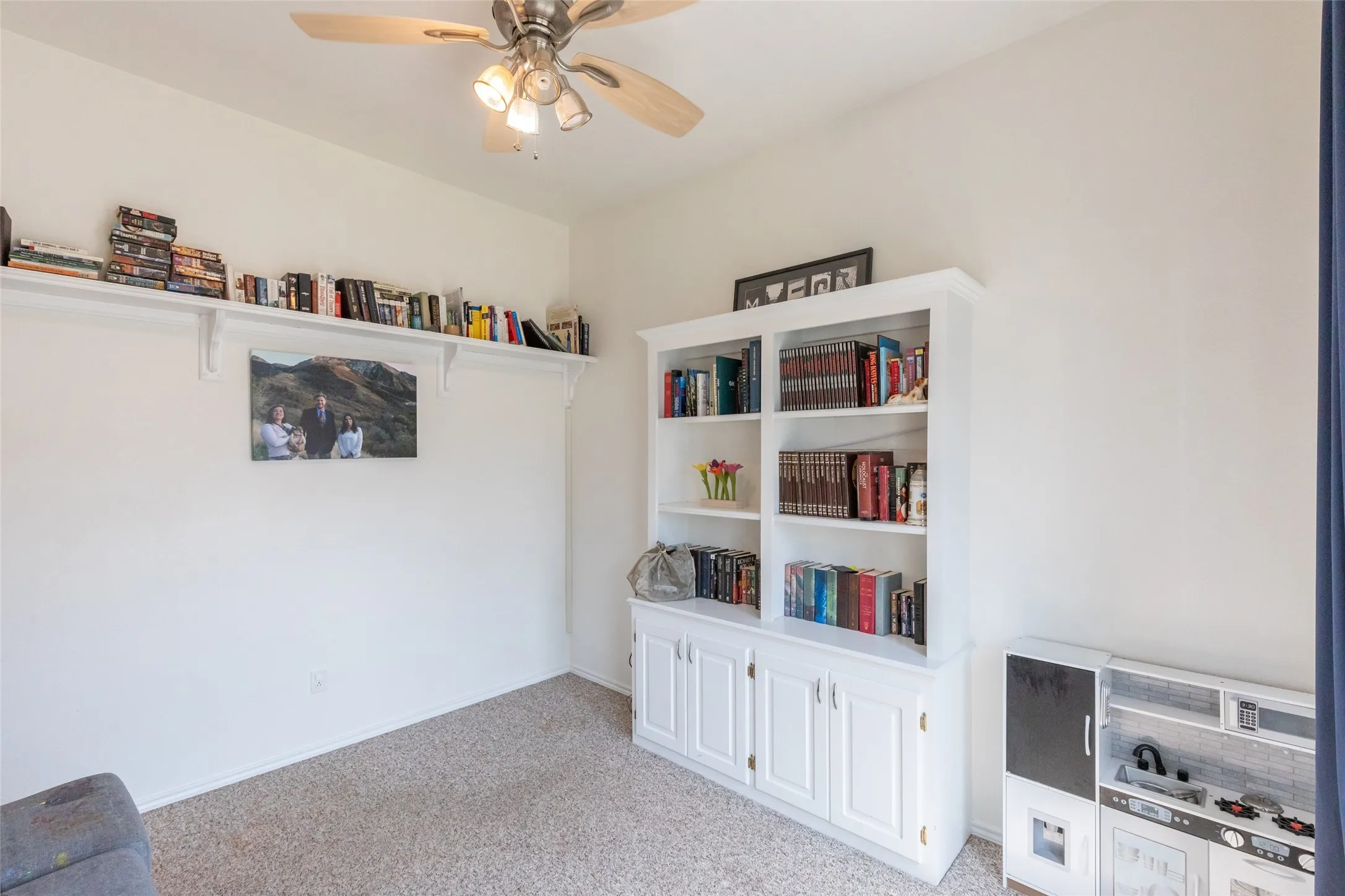 Single Family Residence For Sale in Taylor County , 16 High Life Circle, Abilene, Texas 79606, 4 Bedroom, 2 Bathroom, 2 Garage spaces, 1,917 Sqft, built in 1998, mls#21351850, Real Estate Agent in Abilene, Homes For Sale in Taylor county, Homes For Sale in Abilene, Realtor in Abilene Texas, Real Estate Brokerage Independent Realty Texas, Luminita Cordes Realtor