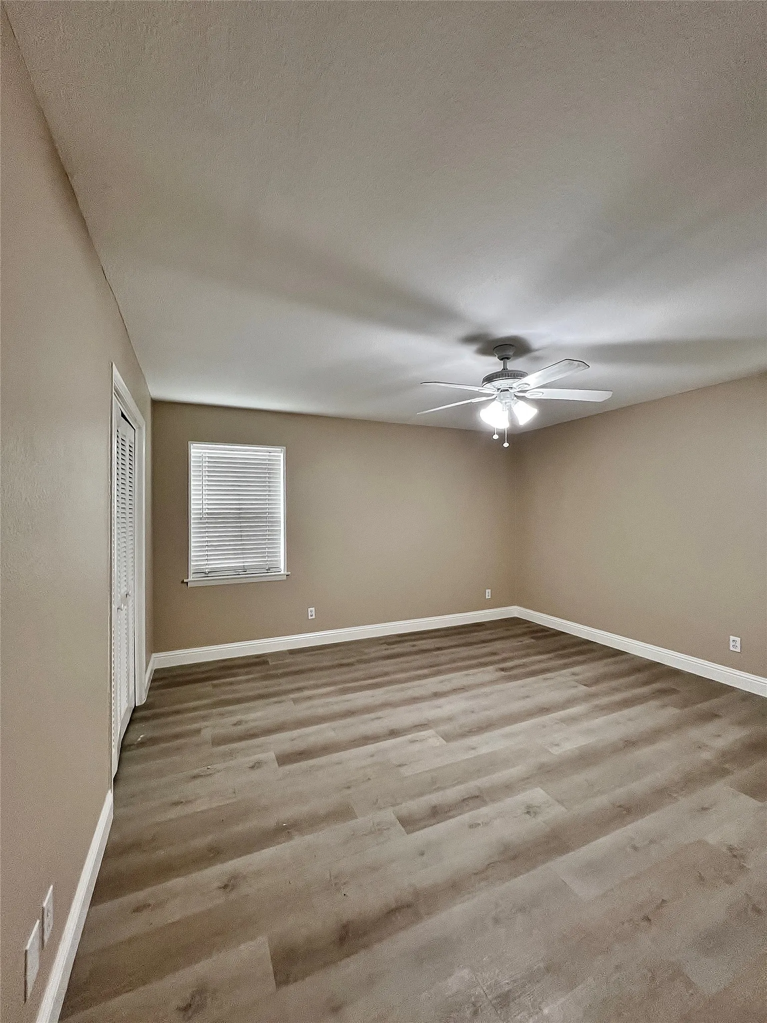 Single Family Residence For Rent in Dallas County , 1914 W Northgate Drive, Irving, Texas 75062, 3 Bedroom, 2 Bathroom, 2 Garage spaces, 2,127 Sqft, built in 1964, mls#21352298, Real Estate Agent in Irving, Homes For Rent in Dallas county, Homes For Rent in Irving, Realtor in Irving Texas, Real Estate Brokerage Independent Realty Texas, Luminita Cordes Realtor