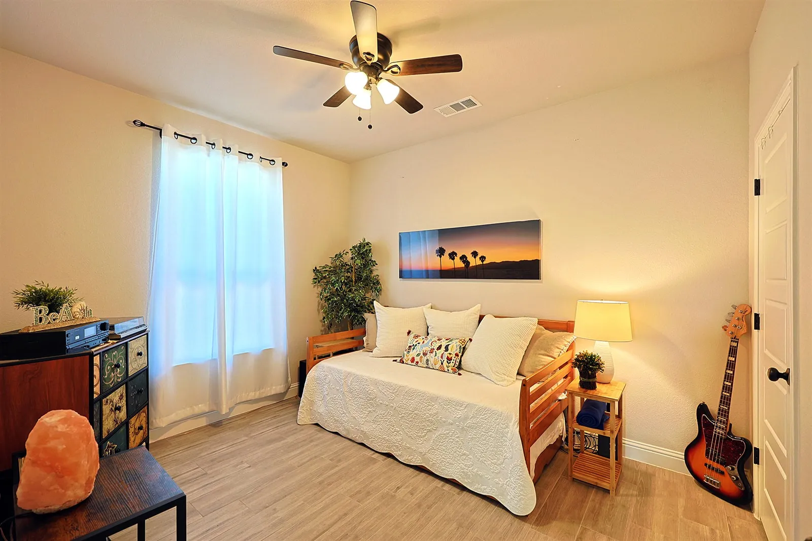 Single Family Residence For Sale in Hood County , 2415 Beverly Drive, Granbury, Texas 76048, 3 Bedroom, 2 Bathroom, 2 Garage spaces, 1,704 Sqft, built in 2023, mls#21351965, Real Estate Agent in Granbury, Homes For Sale in Hood county, Homes For Sale in Granbury, Realtor in Granbury Texas, Real Estate Brokerage Independent Realty Texas, Luminita Cordes Realtor