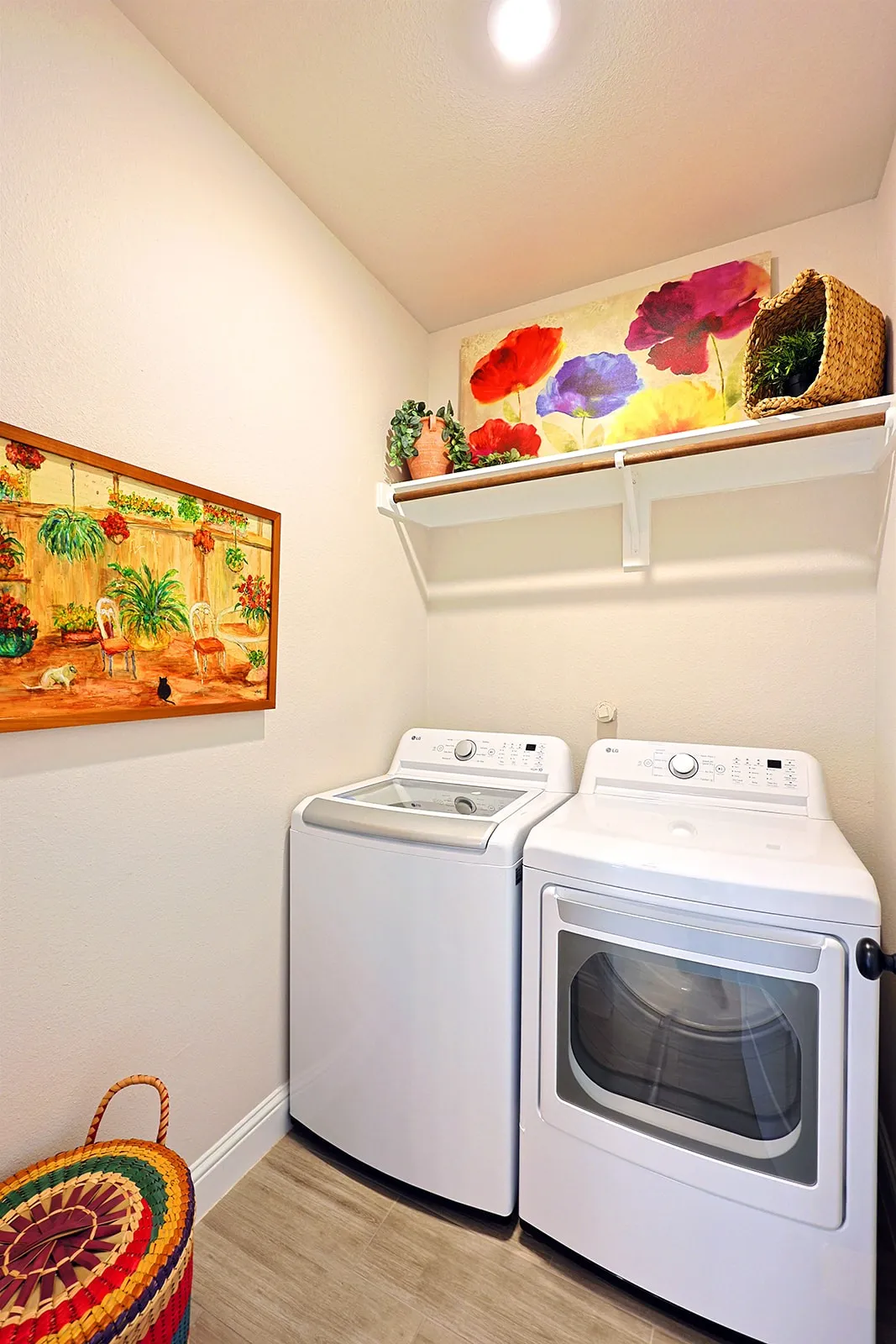 Single Family Residence For Sale in Hood County , 2415 Beverly Drive, Granbury, Texas 76048, 3 Bedroom, 2 Bathroom, 2 Garage spaces, 1,704 Sqft, built in 2023, mls#21351965, Real Estate Agent in Granbury, Homes For Sale in Hood county, Homes For Sale in Granbury, Realtor in Granbury Texas, Real Estate Brokerage Independent Realty Texas, Luminita Cordes Realtor