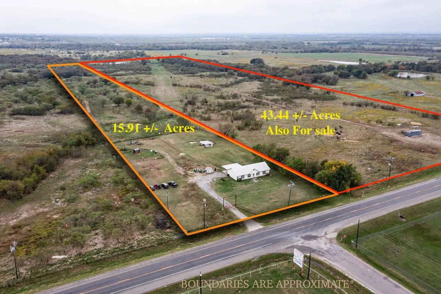 Single Family Residence For Sale in Grayson County , 17932 State Highway 56, Southmayd, Texas 75092, 3 Bedroom, 2 Bathroom, Garage spaces, 1,833 Sqft, built in 2004, Price $550,000, mls#21352044, Real Estate Agent in Southmayd, Homes For Sale in Grayson county, Homes For Sale in Southmayd, Realtor in Southmayd Texas, Real Estate Brokerage Independent Realty Texas, Luminita Cordes Realtor