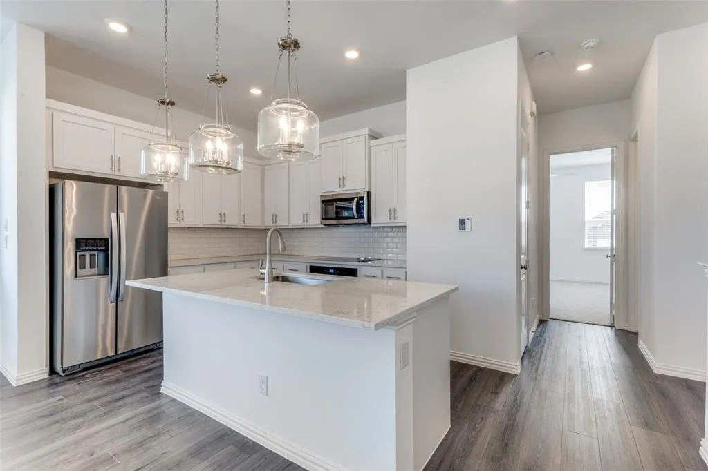 Single Family Residence For Rent in Dallas County , 7535 Millingston Road, Dallas, Texas 75228, 4 Bedroom, 4 Bathroom, 2 Garage spaces, 2,148 Sqft, built in 2023, mls#21352219, Real Estate Agent in Dallas, Homes For Rent in Dallas county, Homes For Rent in Dallas, Realtor in Dallas Texas, Real Estate Brokerage Independent Realty Texas, Luminita Cordes Realtor