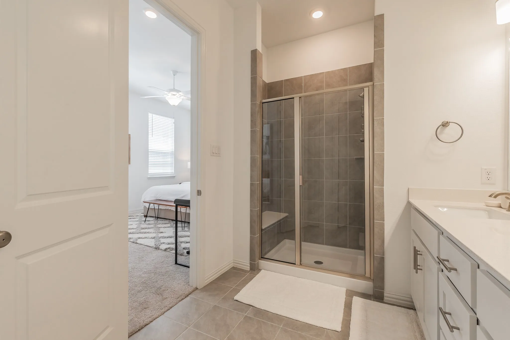 Single Family Residence For Rent in Dallas County , 7535 Millingston Road, Dallas, Texas 75228, 4 Bedroom, 4 Bathroom, 2 Garage spaces, 2,148 Sqft, built in 2023, mls#21352219, Real Estate Agent in Dallas, Homes For Rent in Dallas county, Homes For Rent in Dallas, Realtor in Dallas Texas, Real Estate Brokerage Independent Realty Texas, Luminita Cordes Realtor